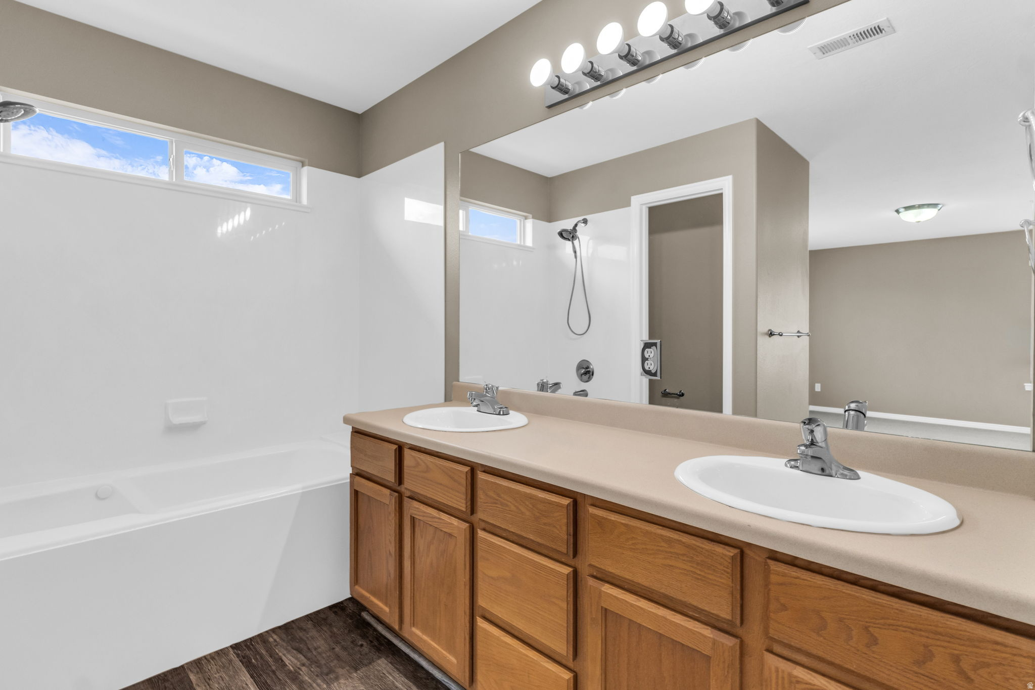GATEWAY VILLAGE - Residential