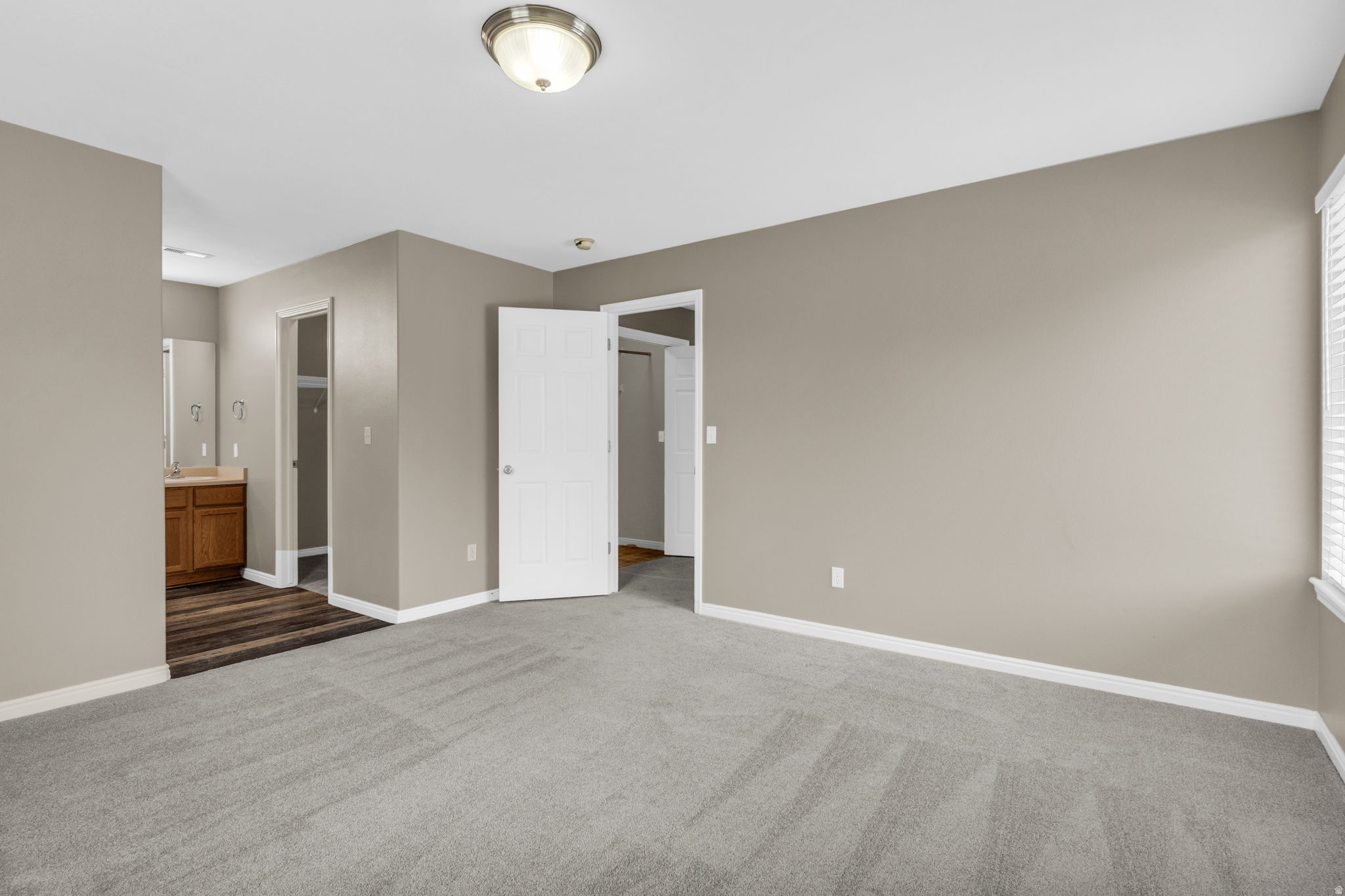 GATEWAY VILLAGE - Residential