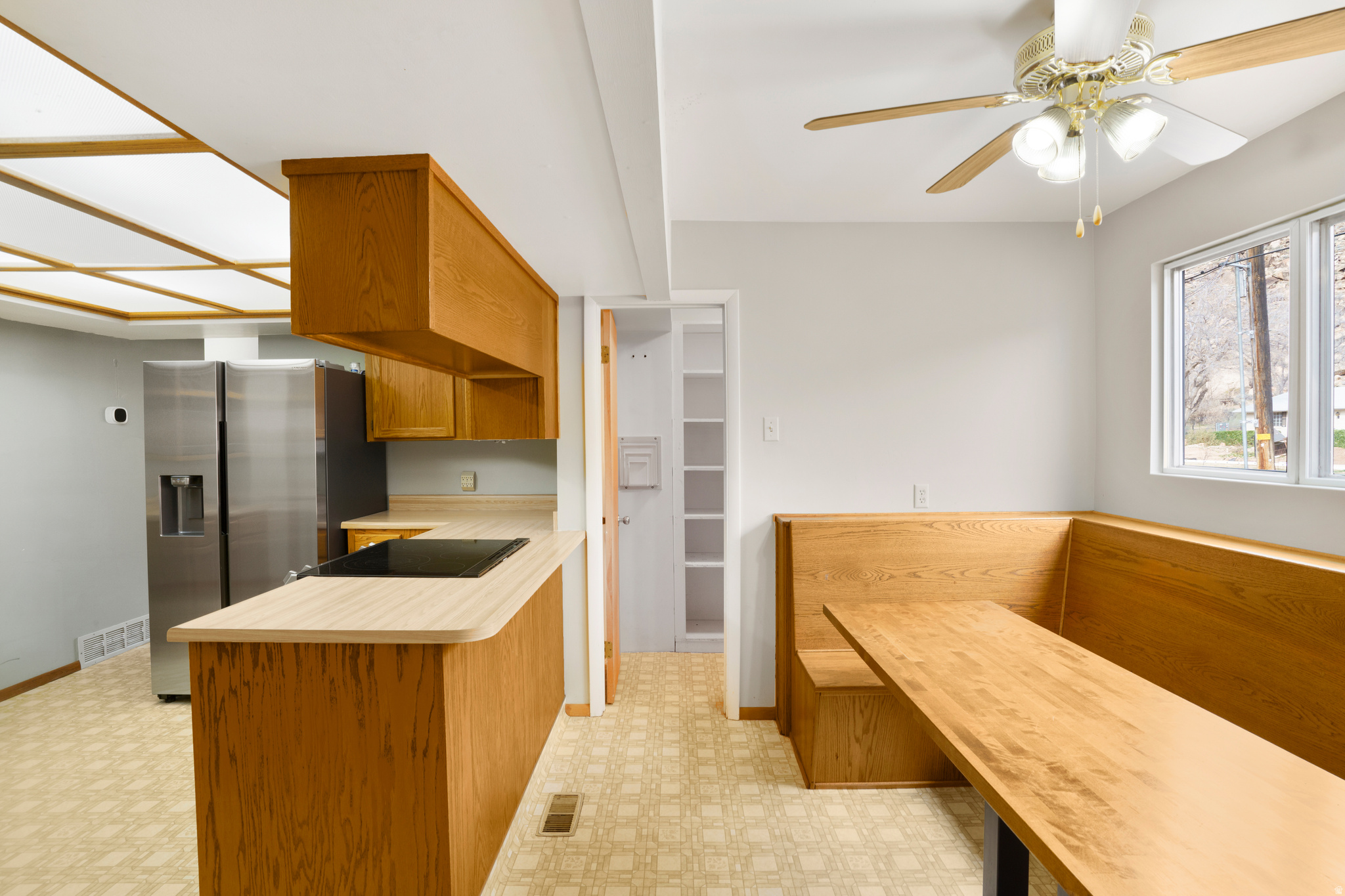 ROCKVILLE TOWN BLK 10 - Residential