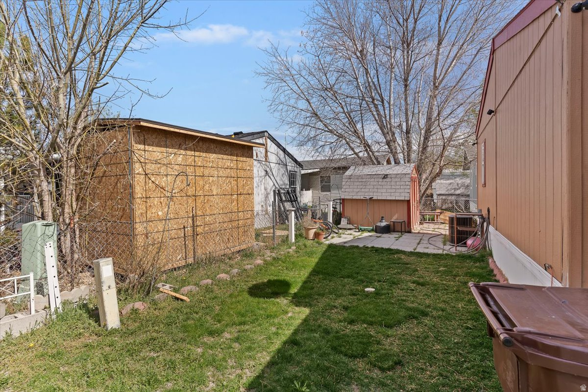 MEADOWBROOK - Residential