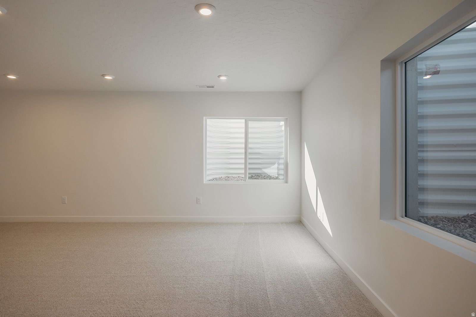 EAGLE HEIGHTS - Residential