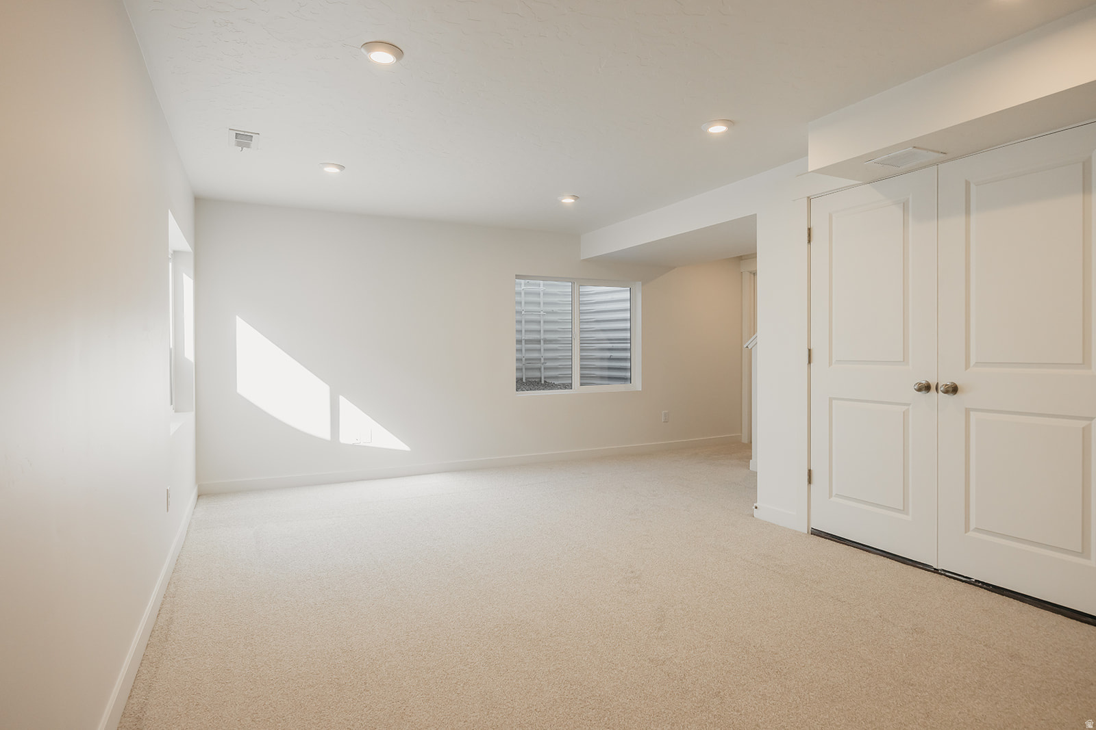 EAGLE HEIGHTS - Residential