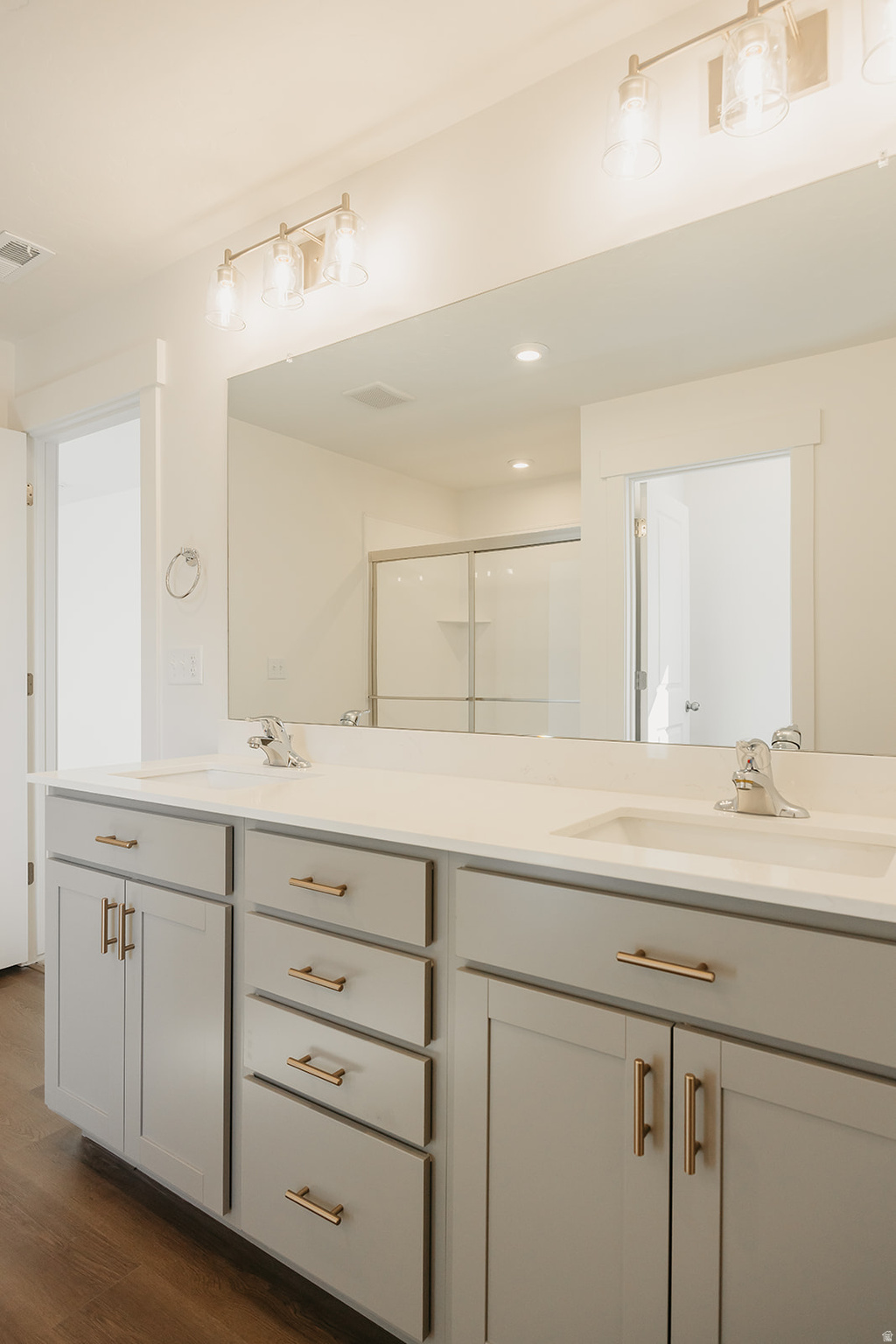 EAGLE HEIGHTS - Residential