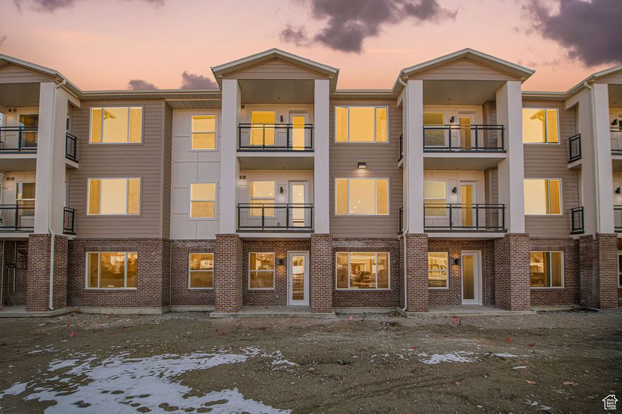 These move in ready condos can become your home for a cute little price. New construction and affordable housing all-in-one... need we say more? Discover the newest modern condos in Ogden! With a variety of stylish floor plans, layouts, and options for 1-bedroom/1-bath and 2-bedroom/2-bath units, there's something for everyone. These units are brand new, and you can secure yours today with FHA-like financing through Zions Bank! Located in a prime area, you'll be just steps away from fantastic shops, dining, and entertainment. For more details, reach out to Kelsey!