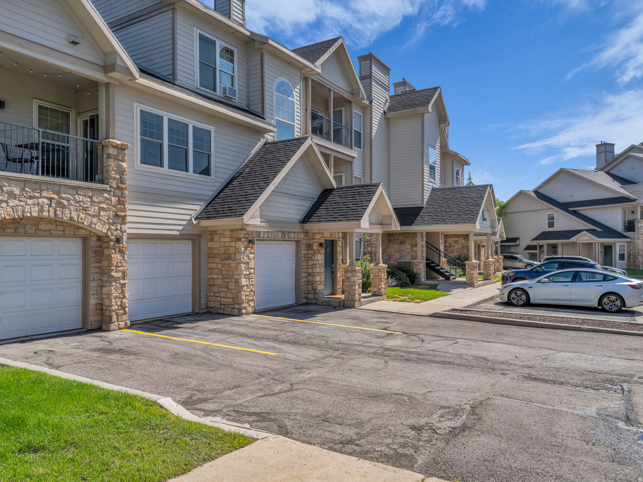 CANYON CREEK CONDO - Residential