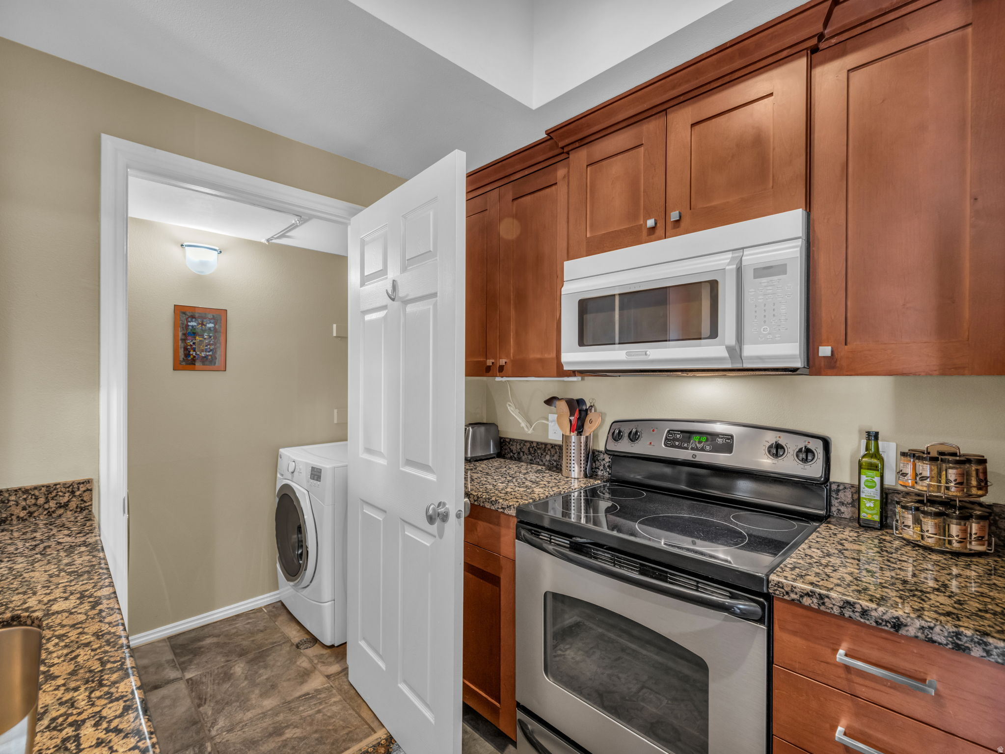 CANYON CREEK CONDO - Residential