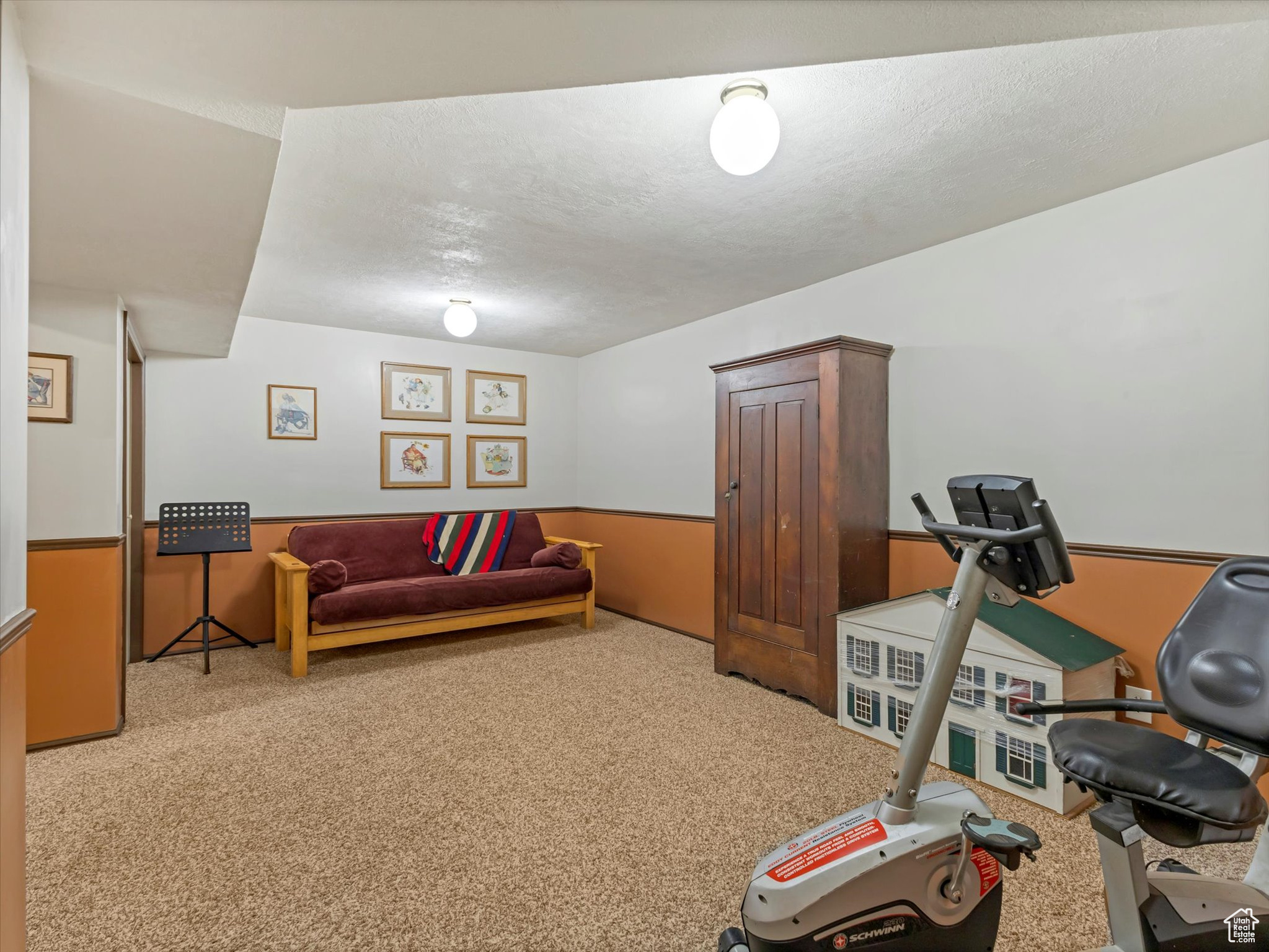 EAST LAYTON HILLS - Residential