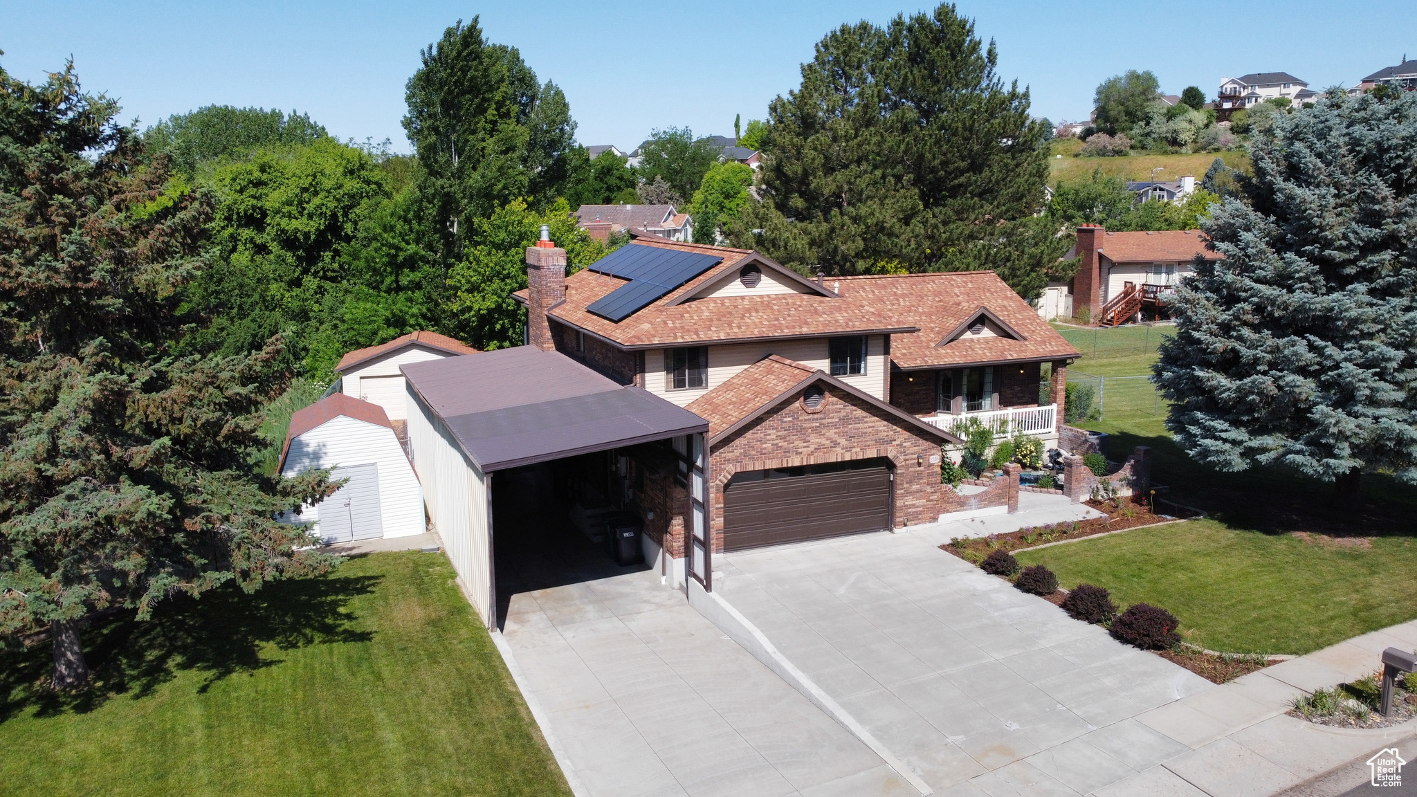 EAST LAYTON HILLS - Residential