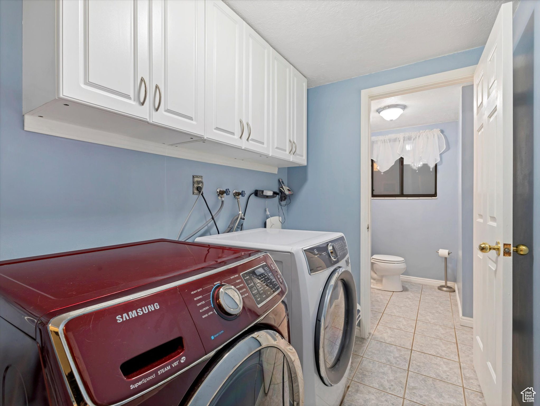 EAST LAYTON HILLS - Residential