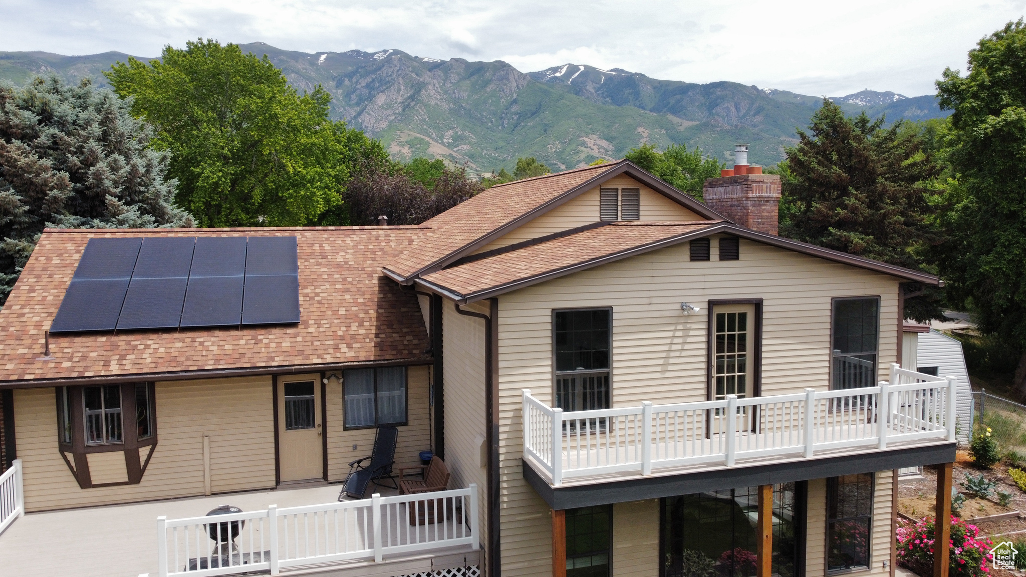 EAST LAYTON HILLS - Residential