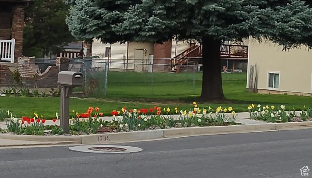 EAST LAYTON HILLS - Residential