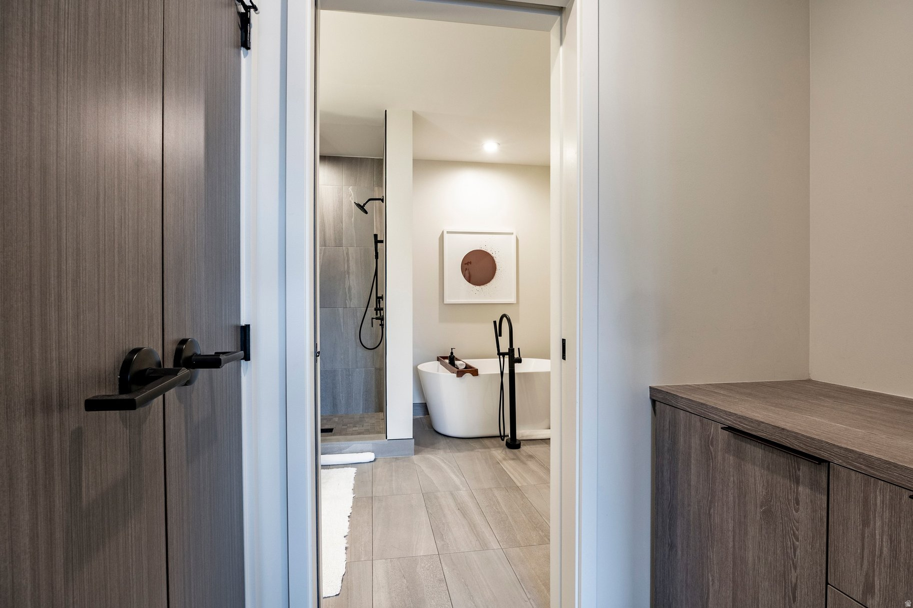 RC17 RESIDENCES AND - Residential