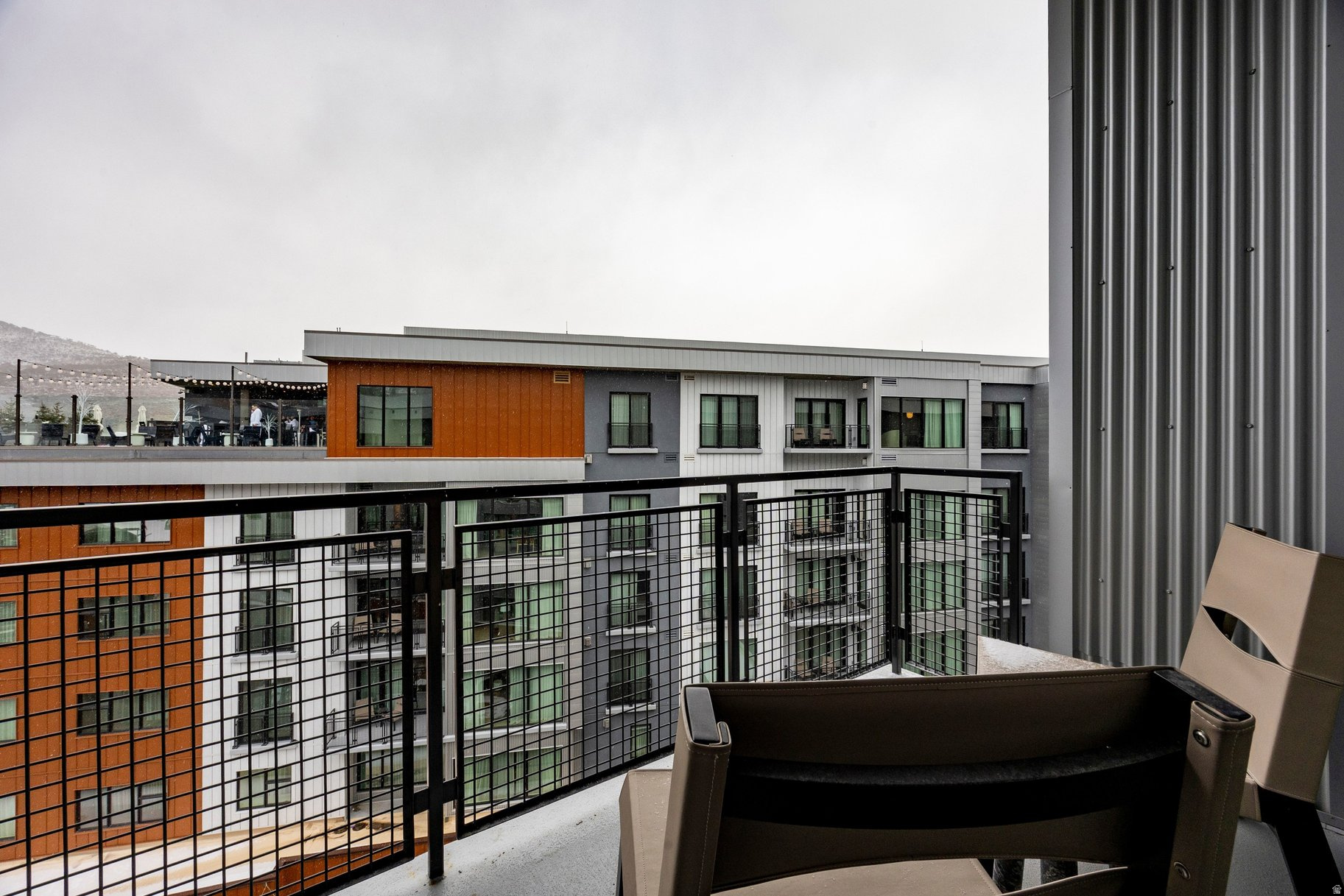 RC17 RESIDENCES AND - Residential