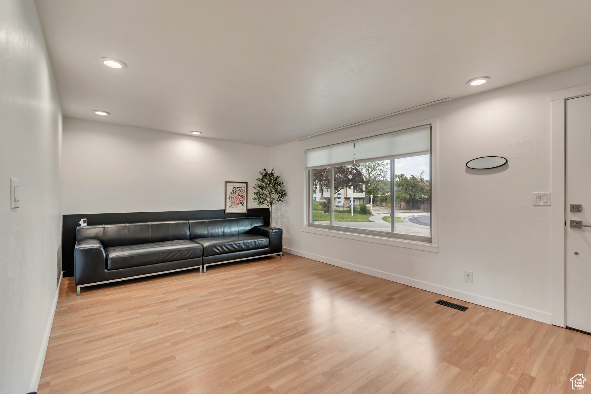 445 E Torry Cir, Sandy, Utah image 4