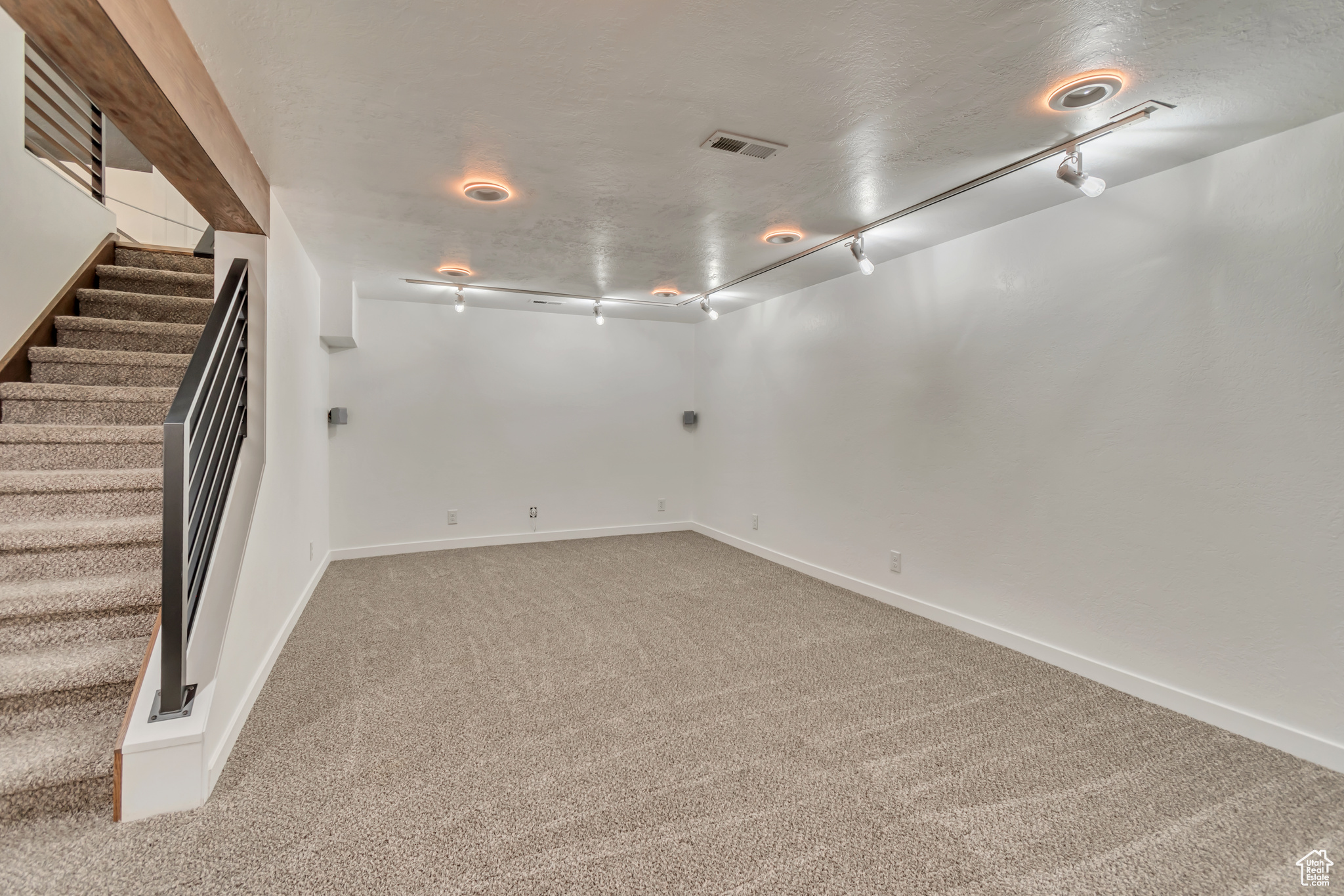 445 E Torry Cir, Sandy, Utah image 14