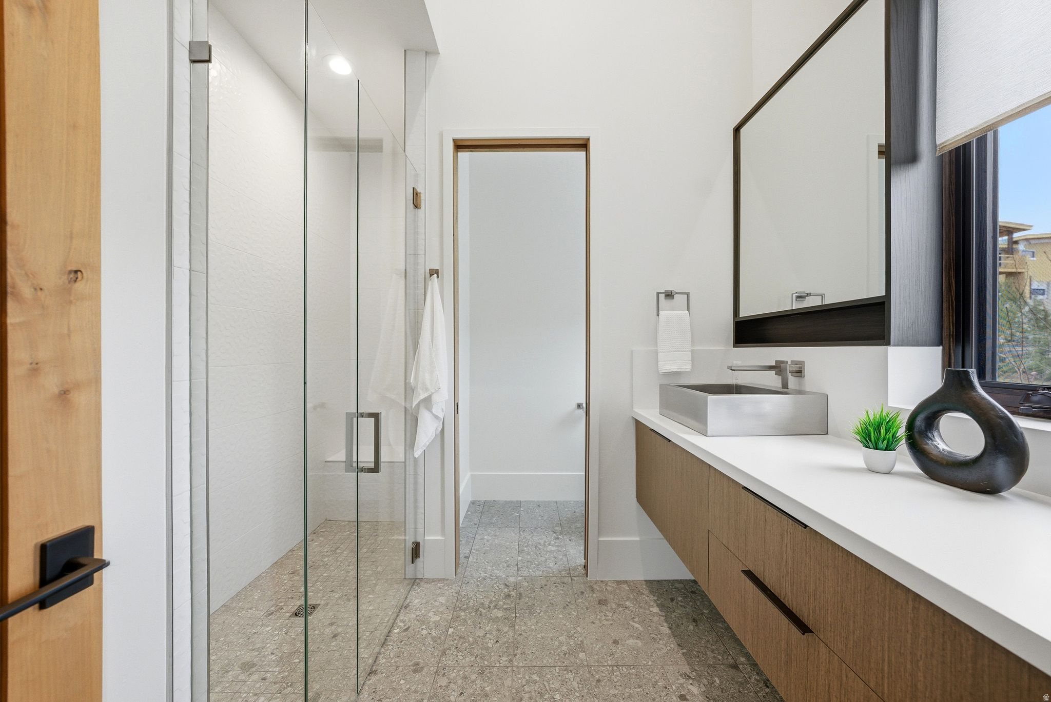 RED LEDGES - Residential