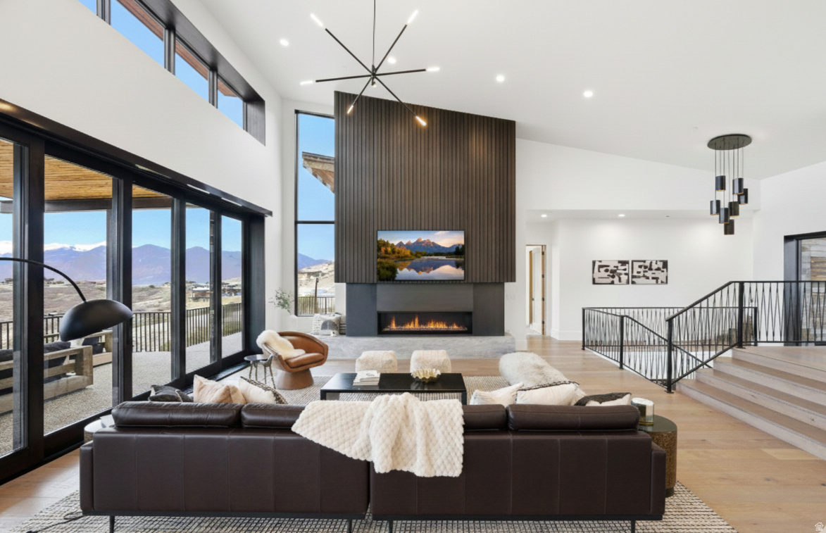 RED LEDGES - Residential