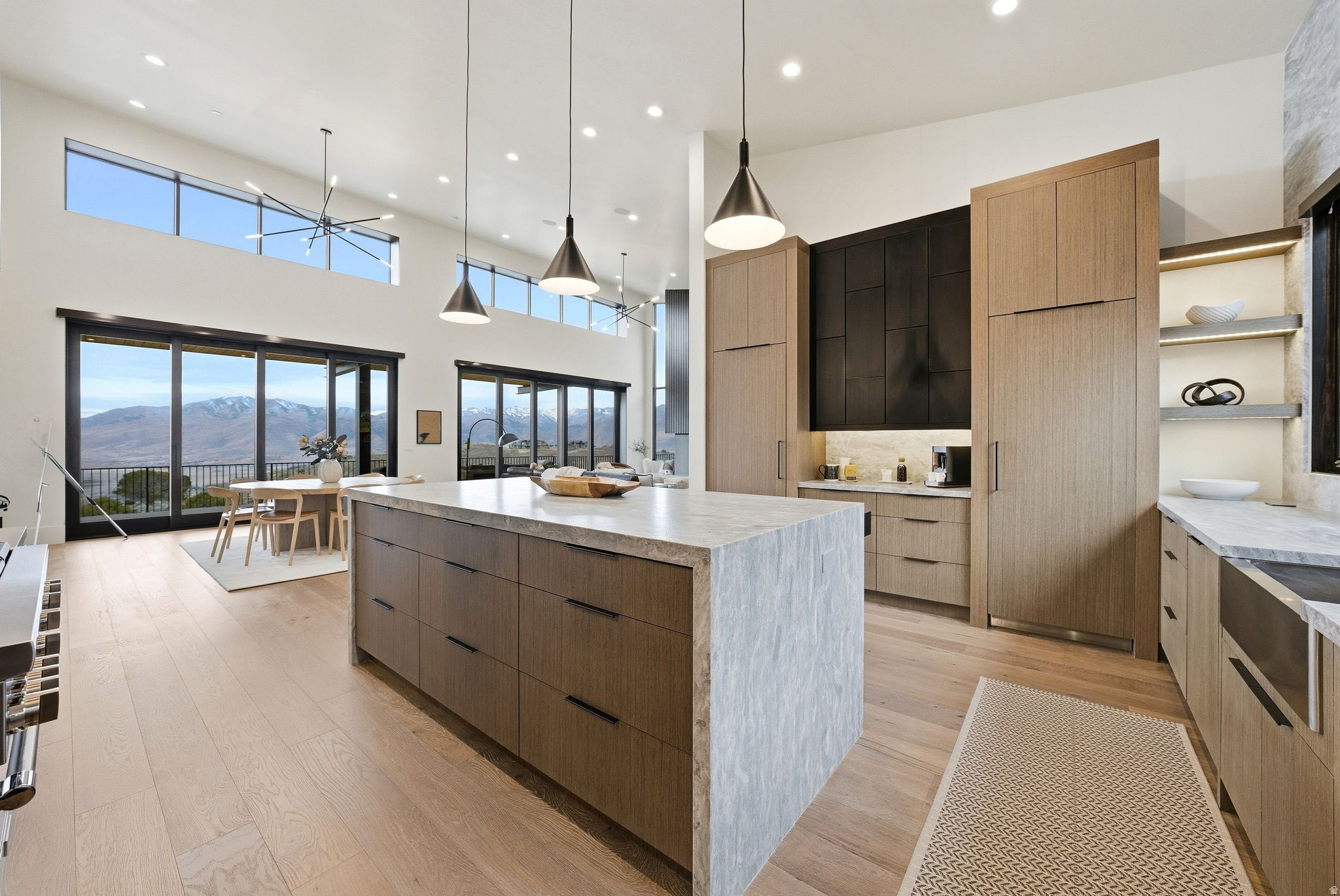 RED LEDGES - Residential