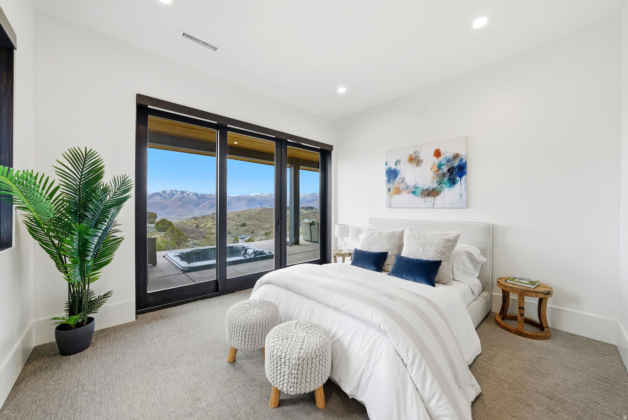 RED LEDGES - Residential