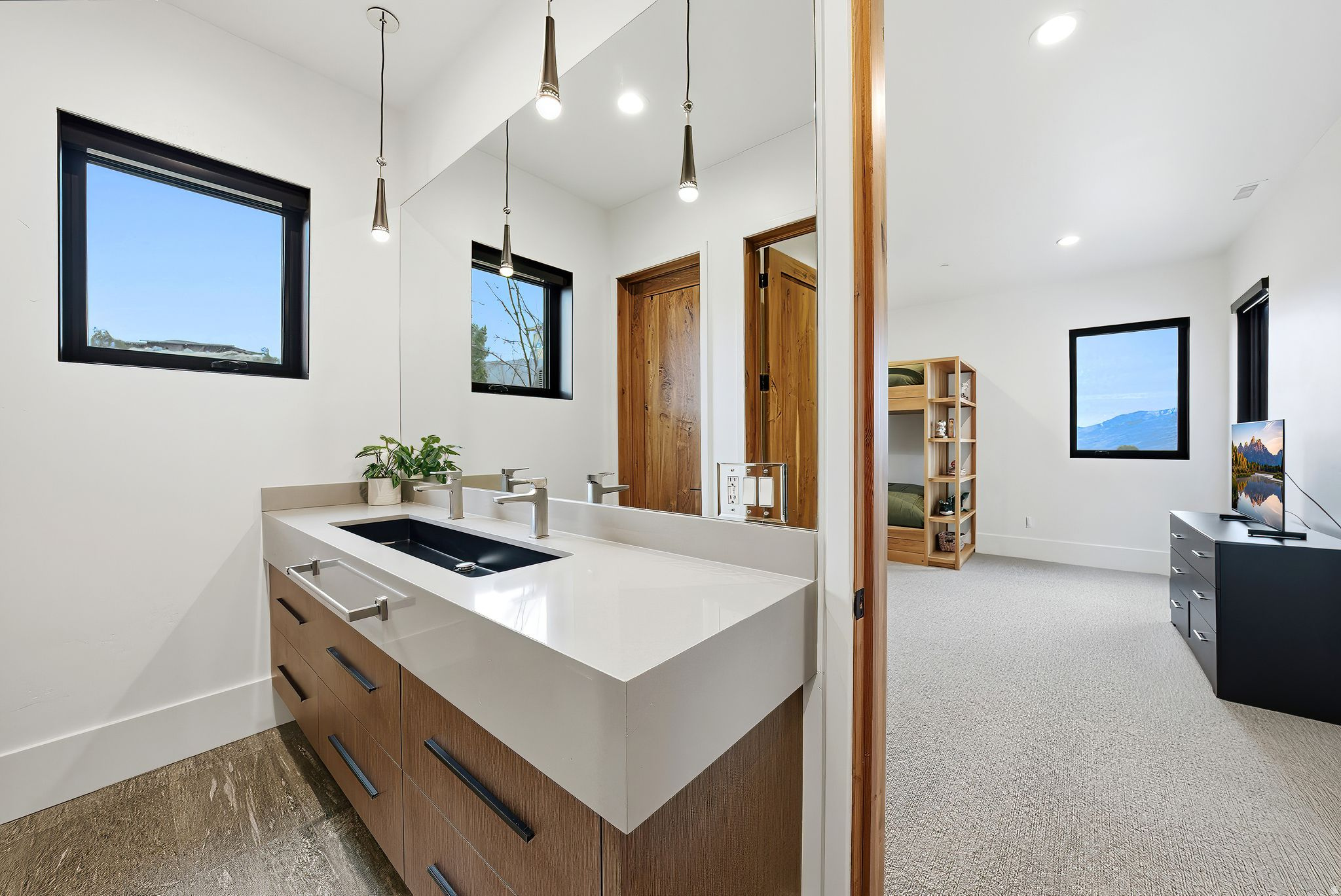 RED LEDGES - Residential