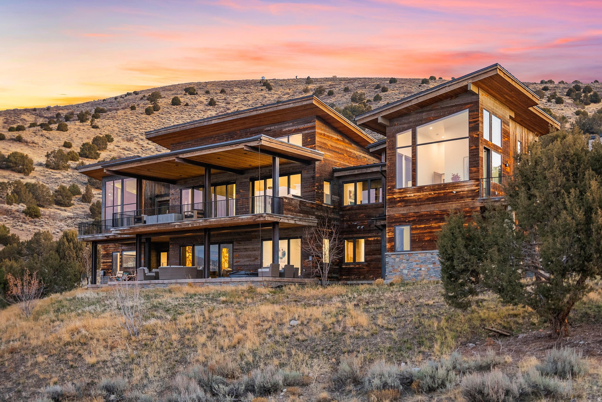 RED LEDGES - Residential