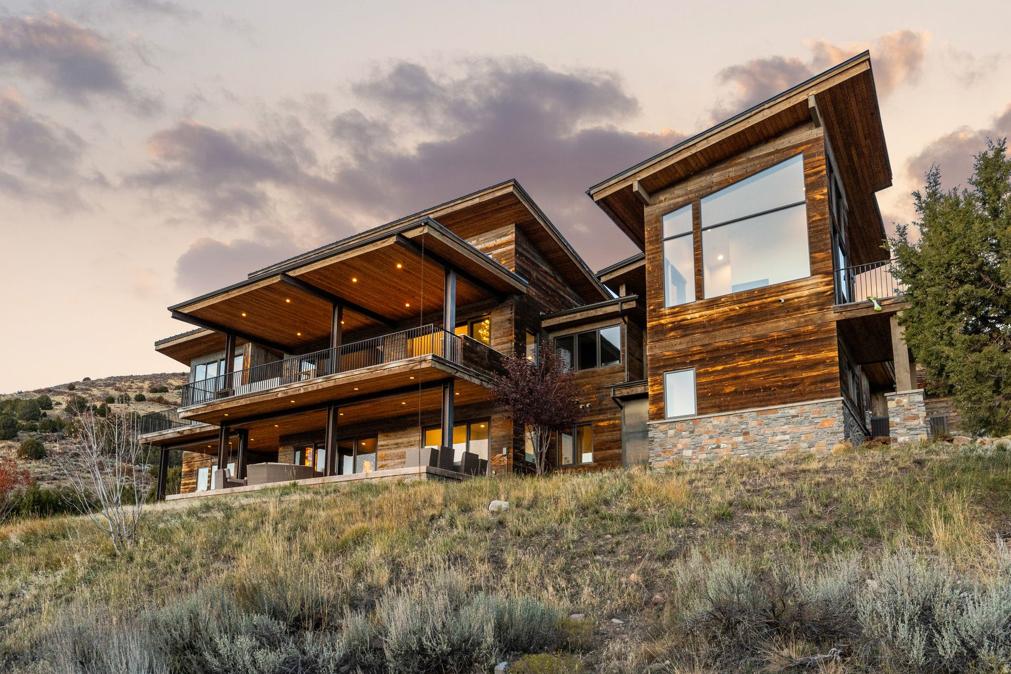 RED LEDGES - Residential