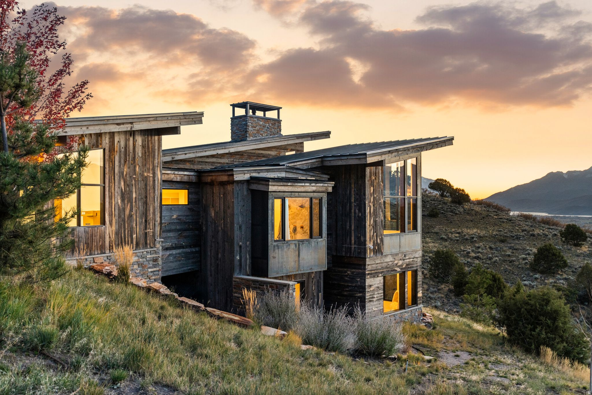 RED LEDGES - Residential