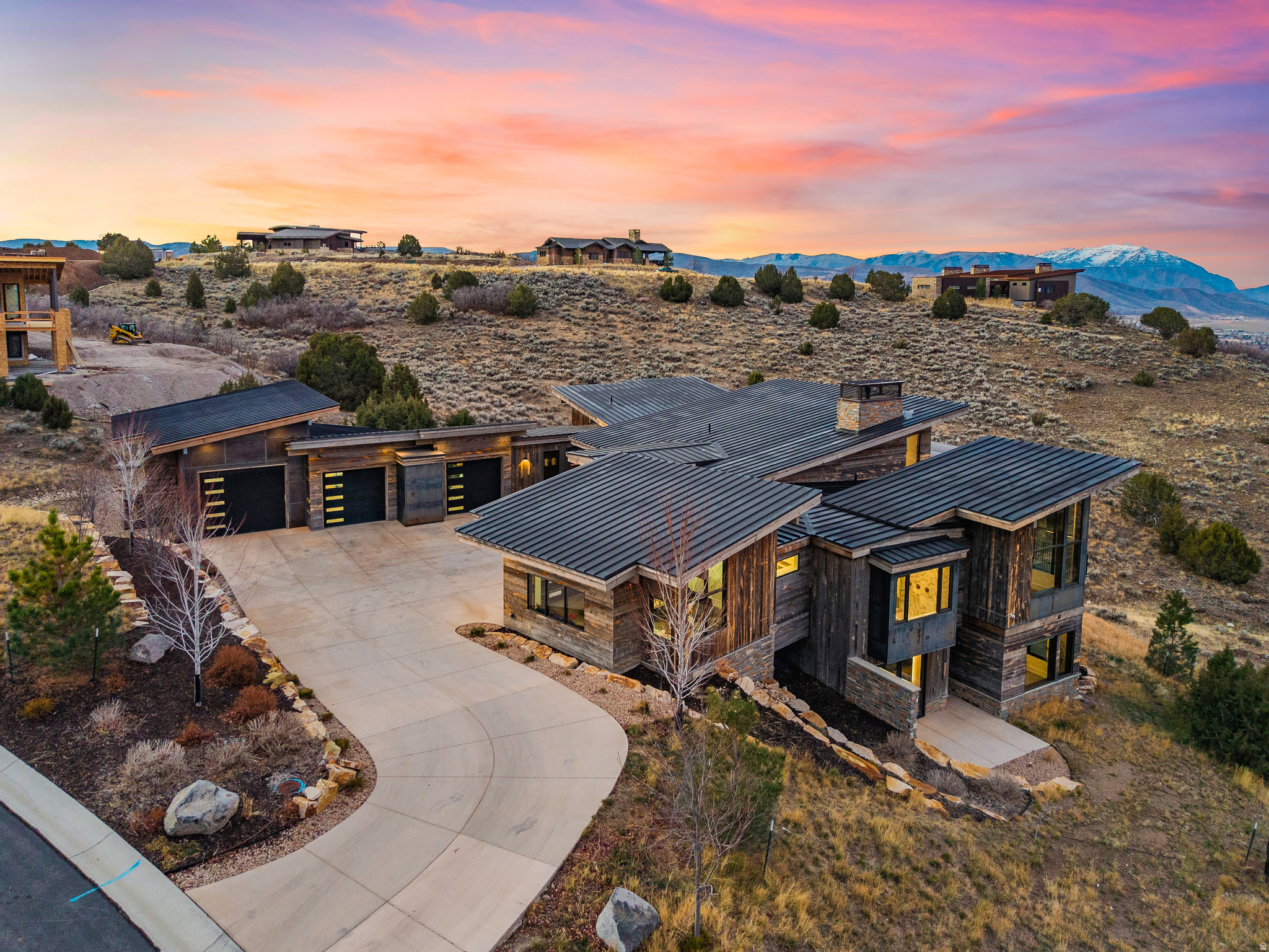 RED LEDGES - Residential