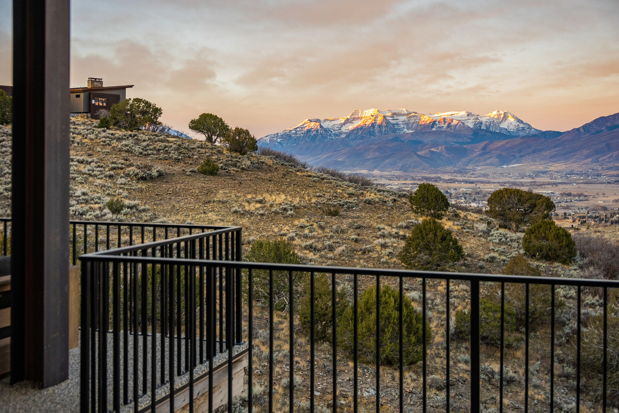 RED LEDGES - Residential