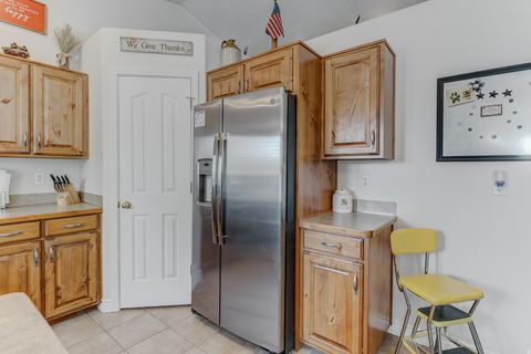 Tiny photo for 1661 W 1950 S, Syracuse, UT 84075 (MLS # 2173547)