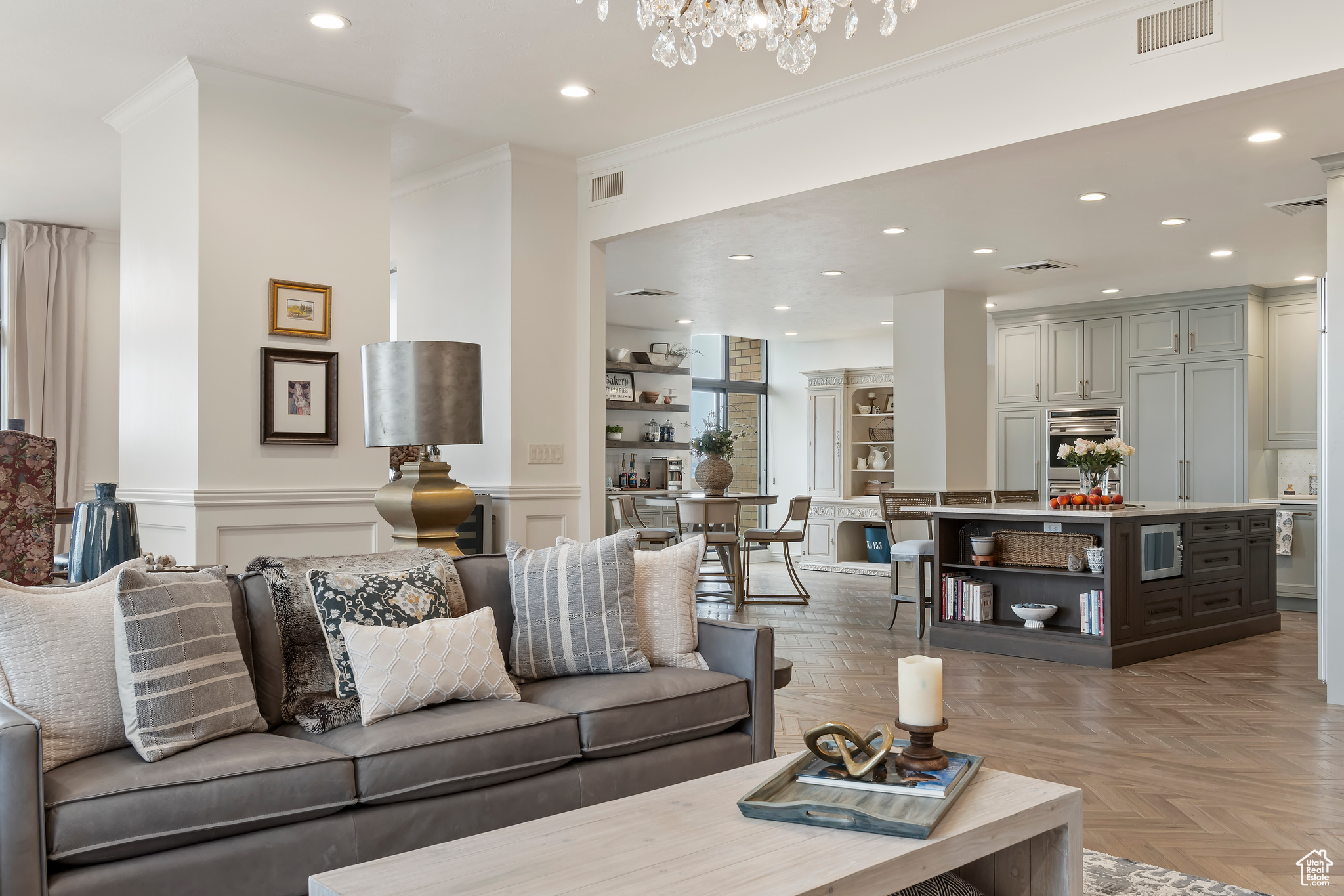 DONNER TOWER - Residential