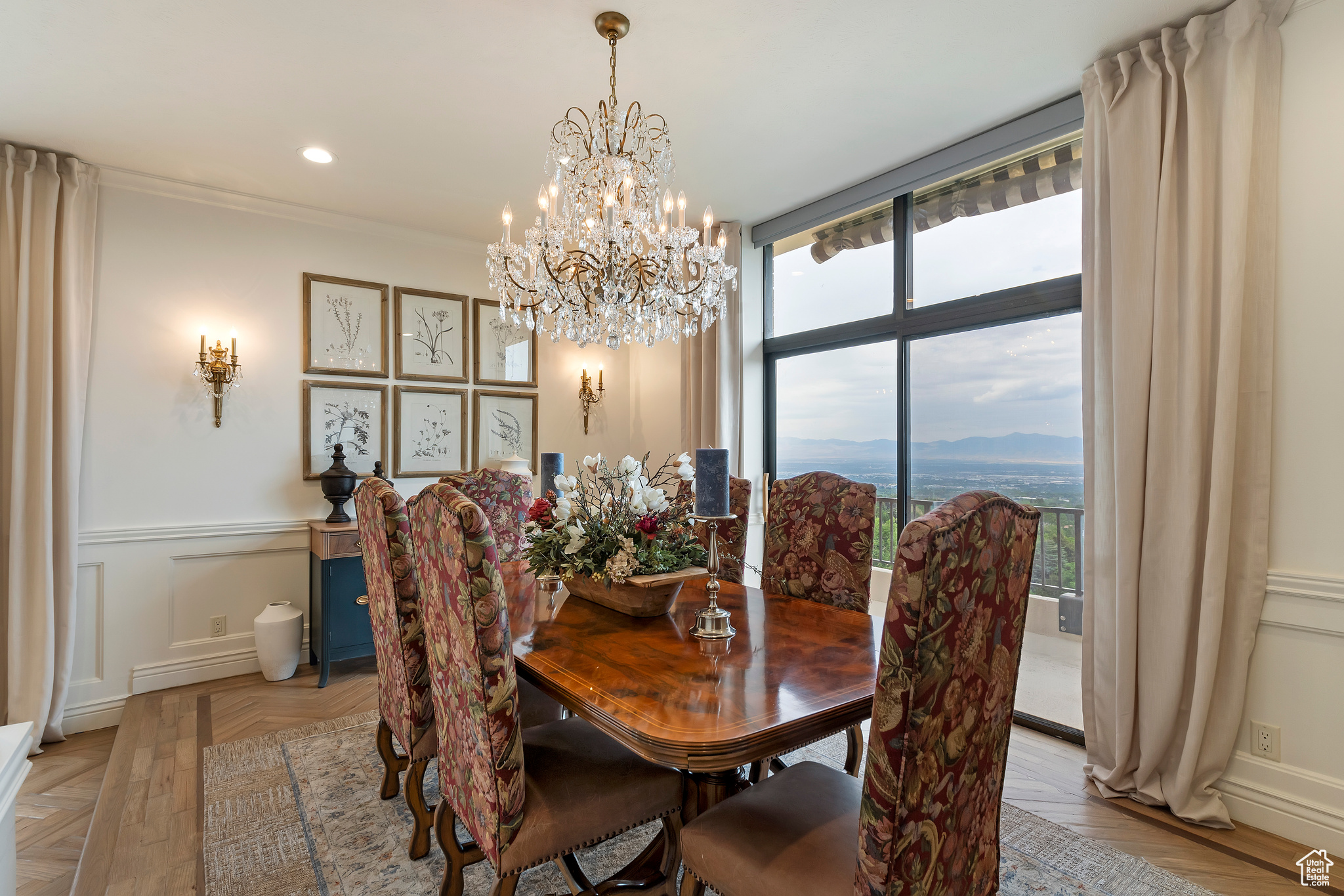DONNER TOWER - Residential