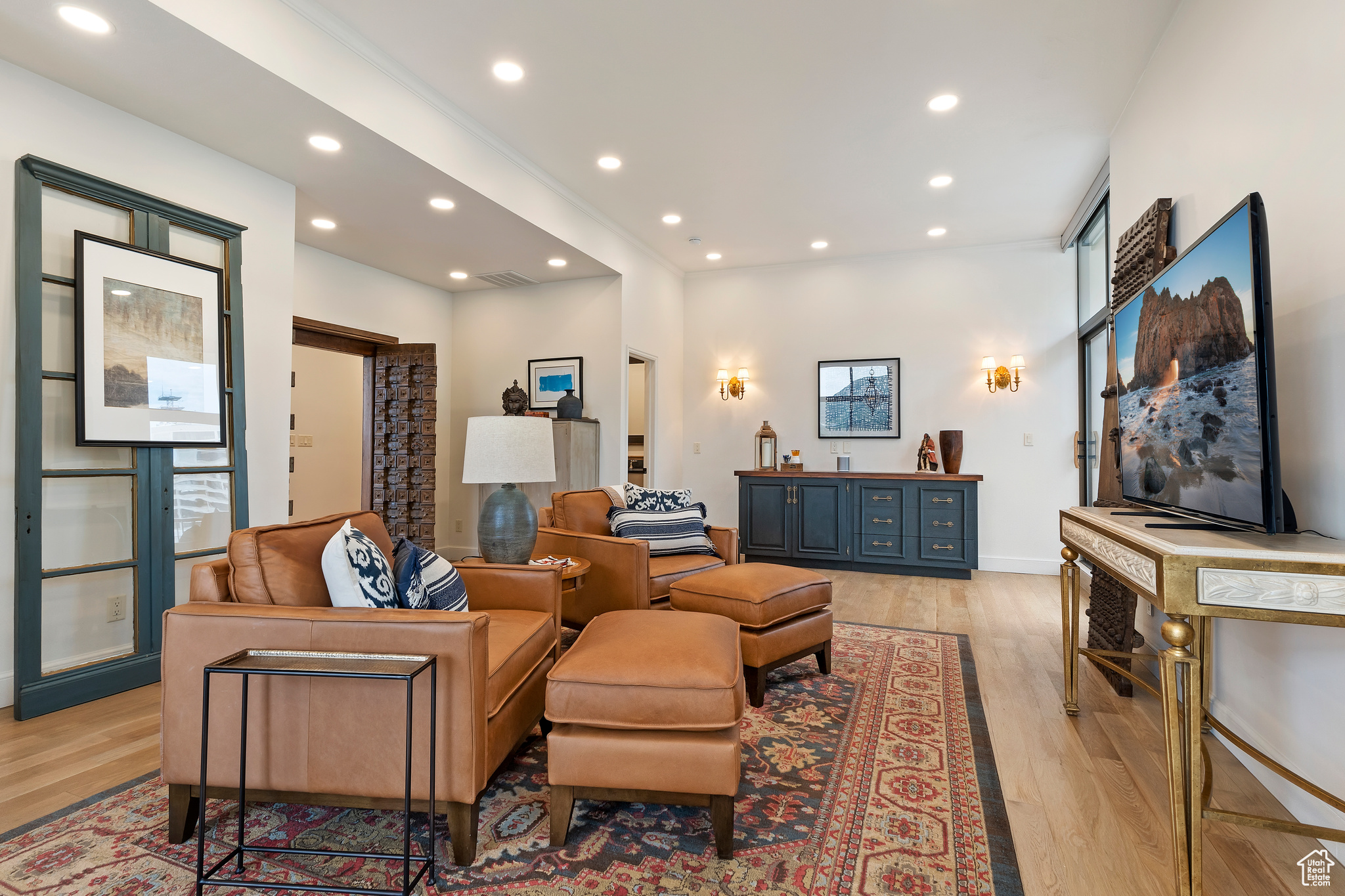 DONNER TOWER - Residential