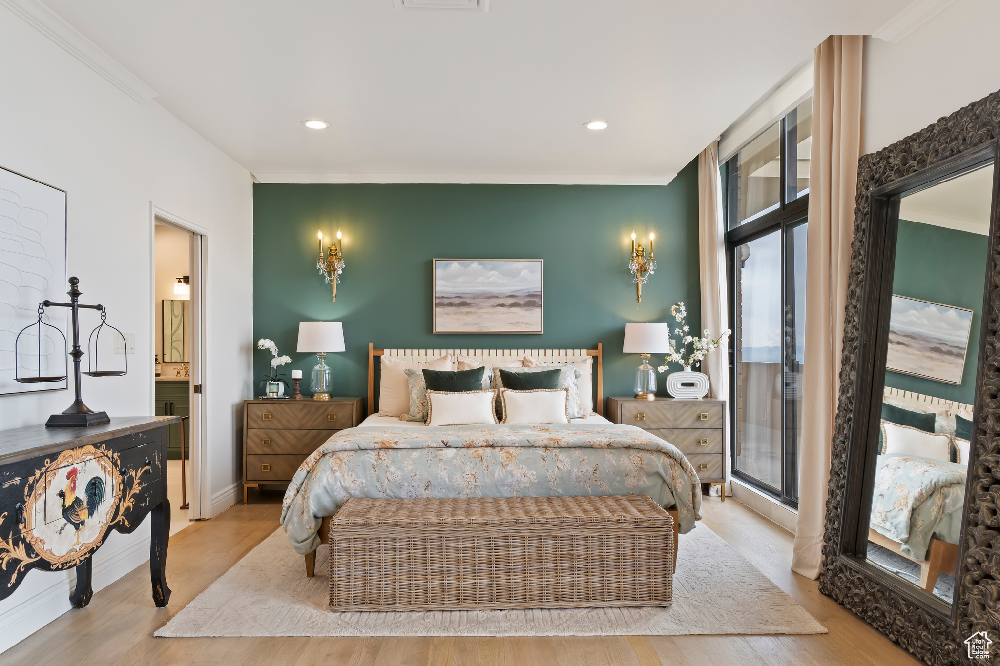 DONNER TOWER - Residential