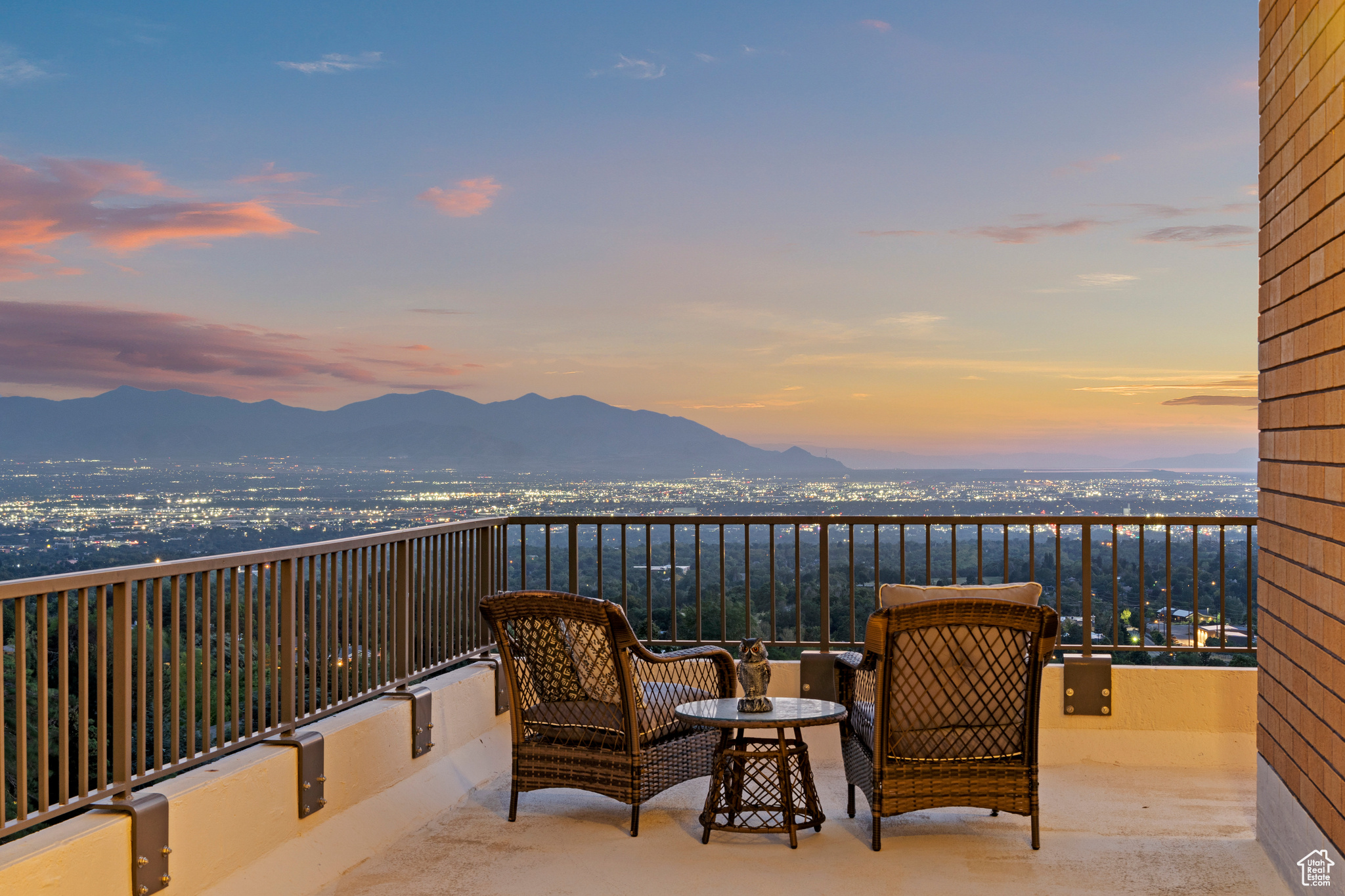 DONNER TOWER - Residential