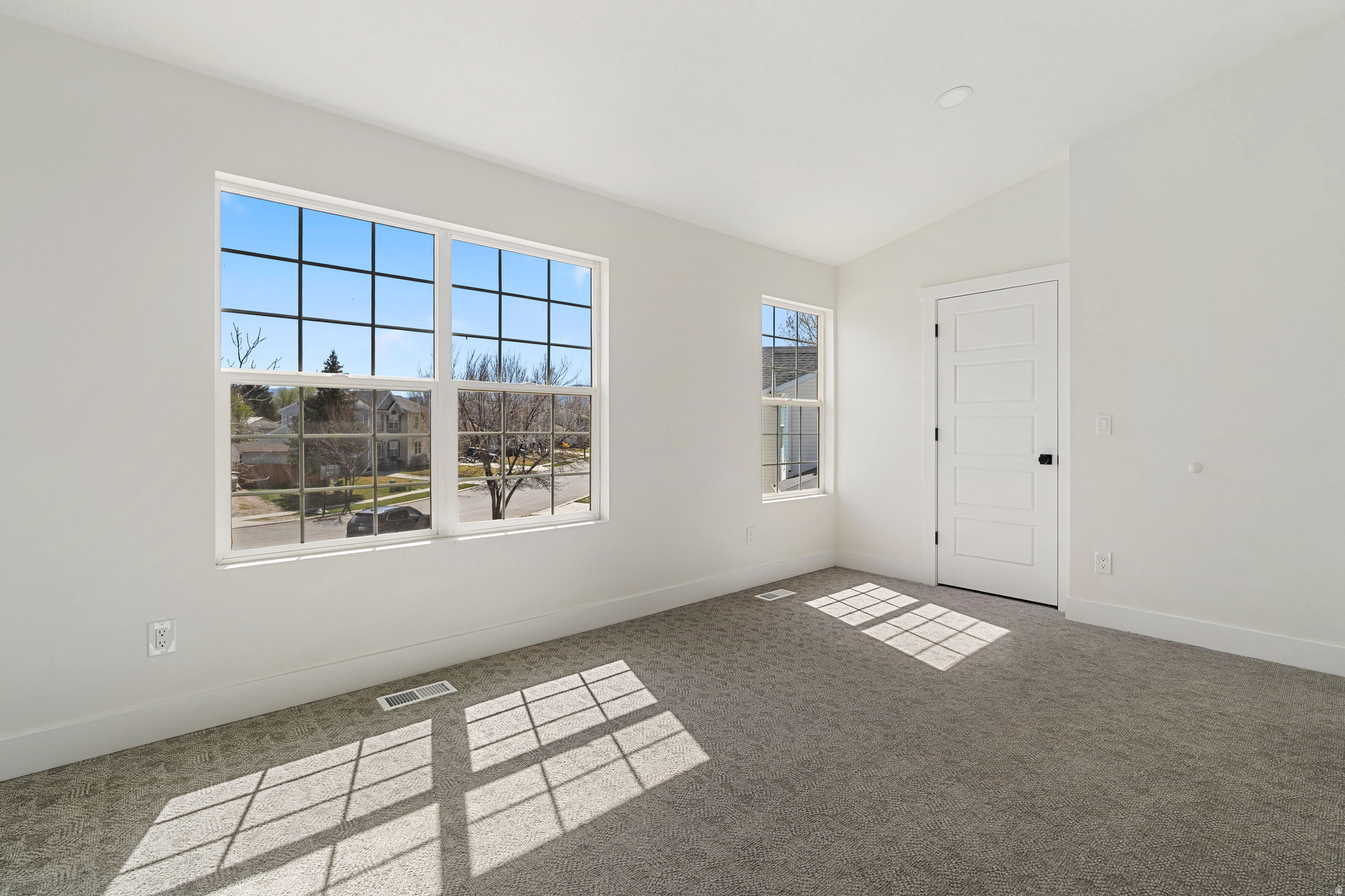 MUIRFIELD - Residential Income