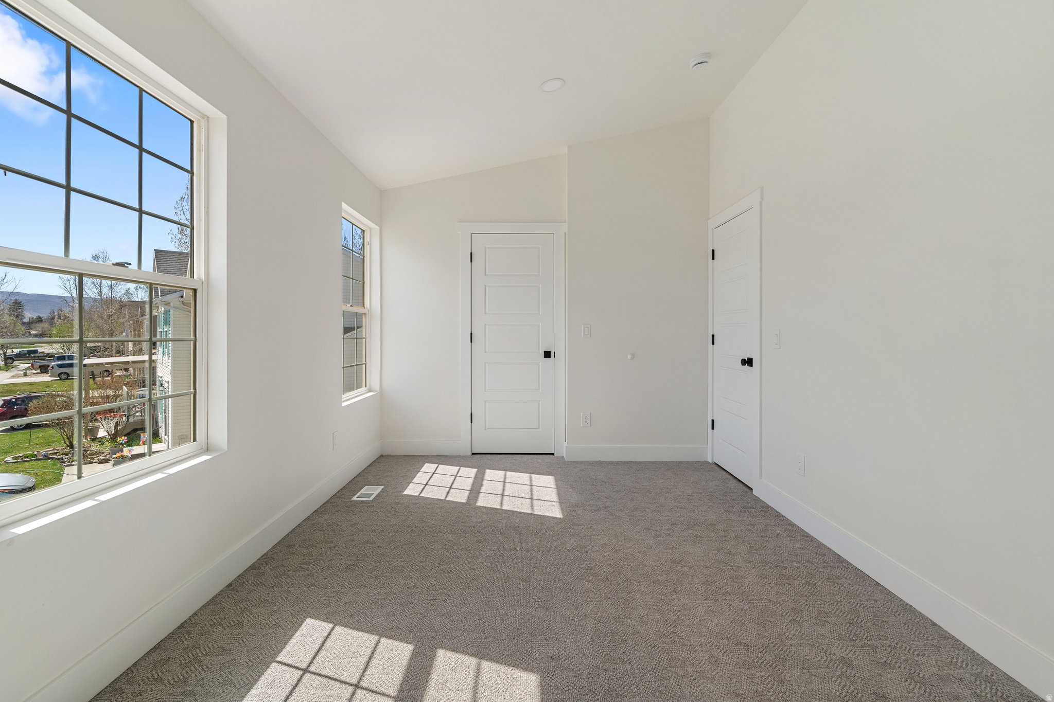 MUIRFIELD - Residential Income