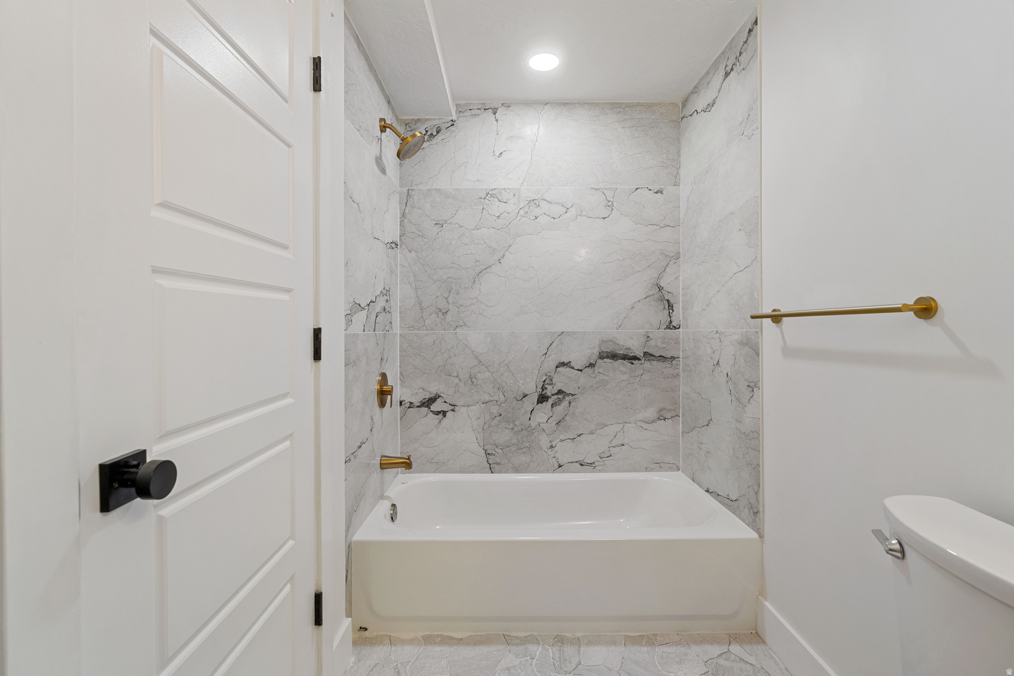 MUIRFIELD - Residential Income