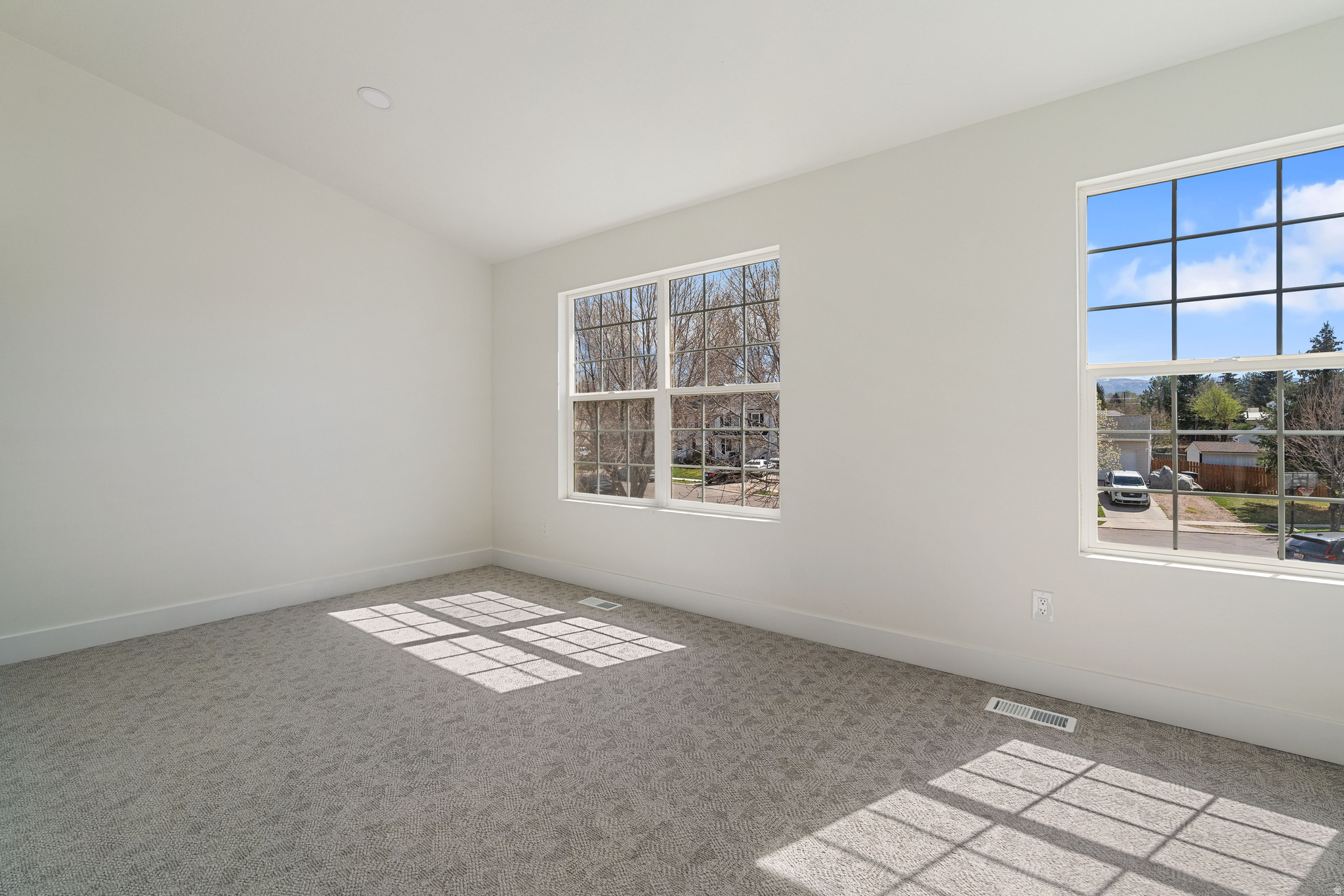 MUIRFIELD - Residential Income