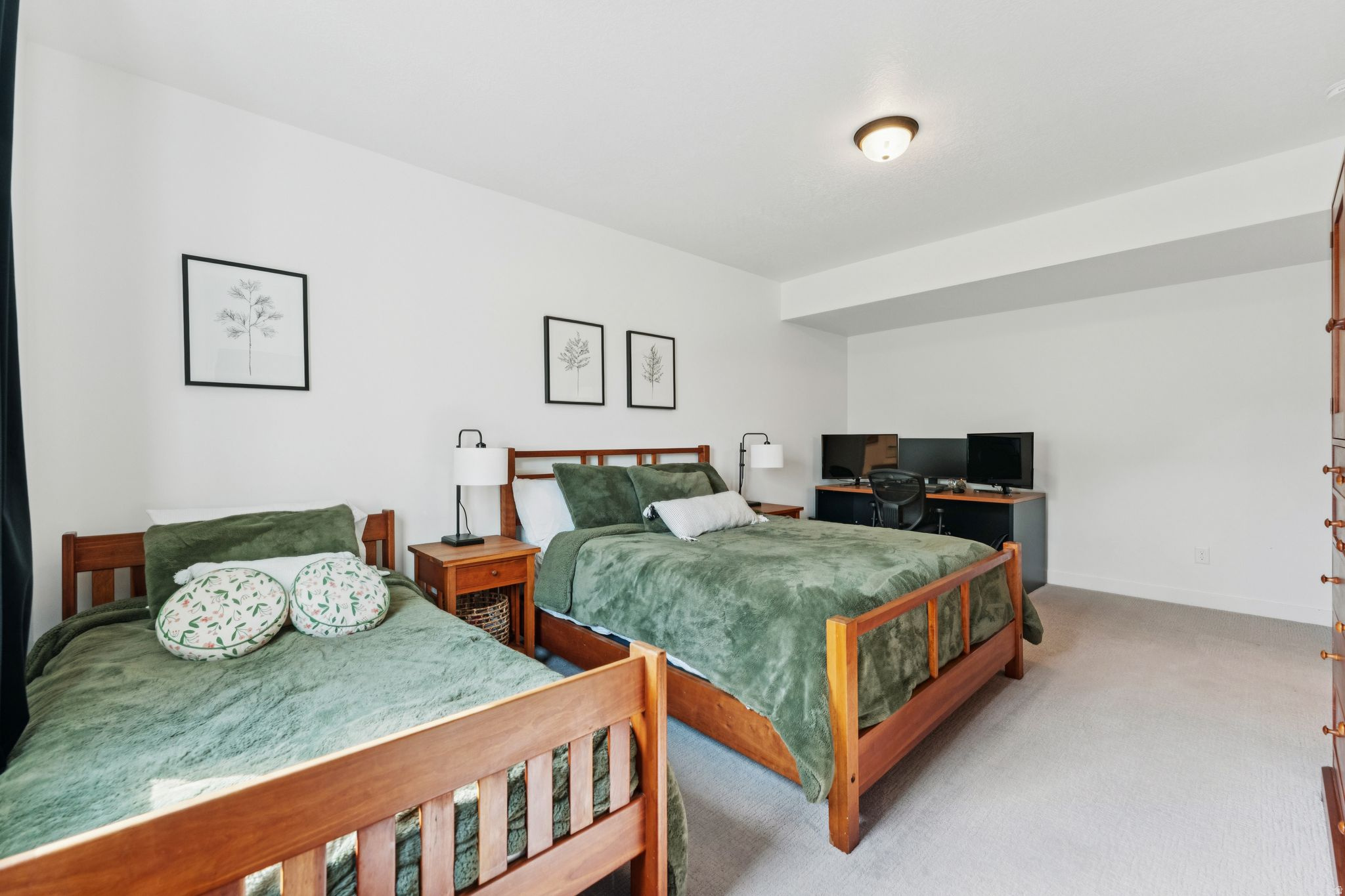 DAYBREAK VILLAGE - Residential