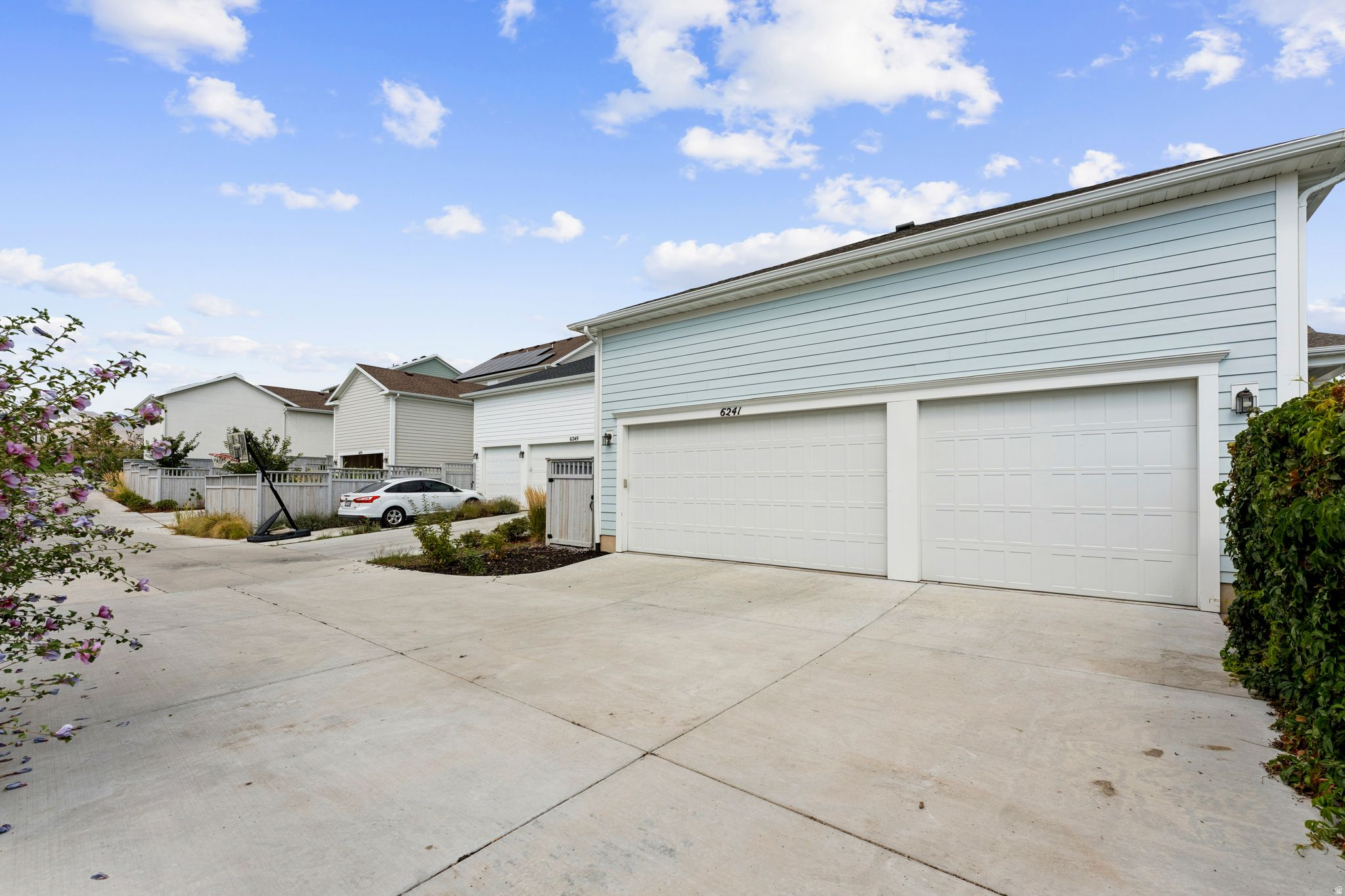 DAYBREAK VILLAGE - Residential