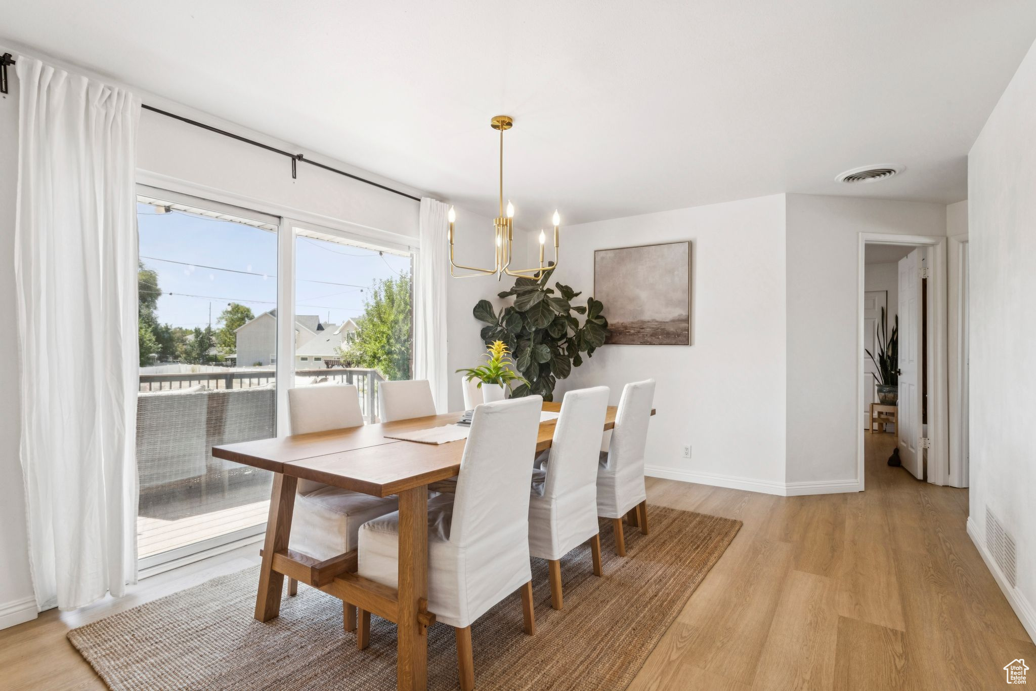 HILLCREST - Residential