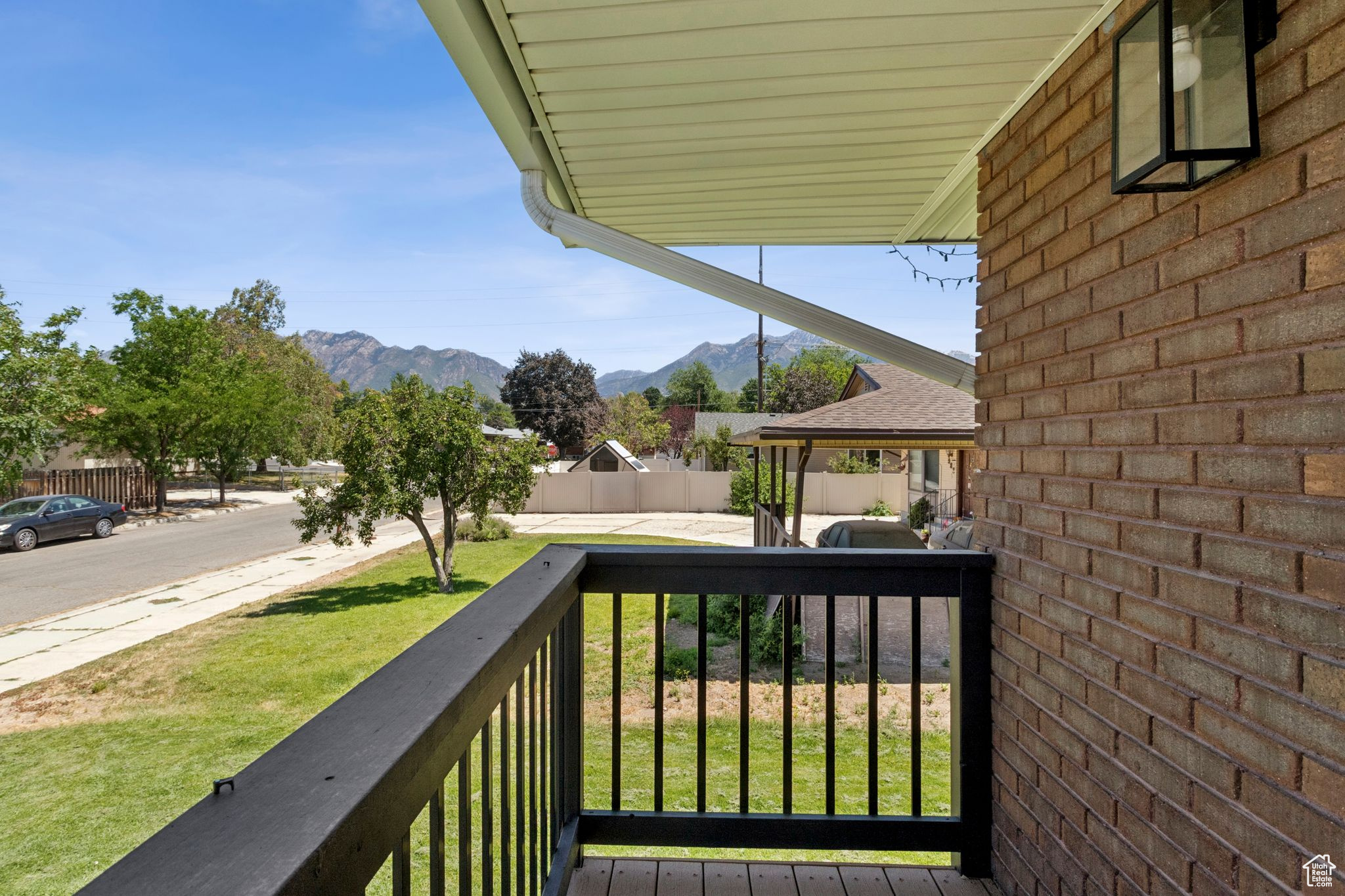 HILLCREST - Residential