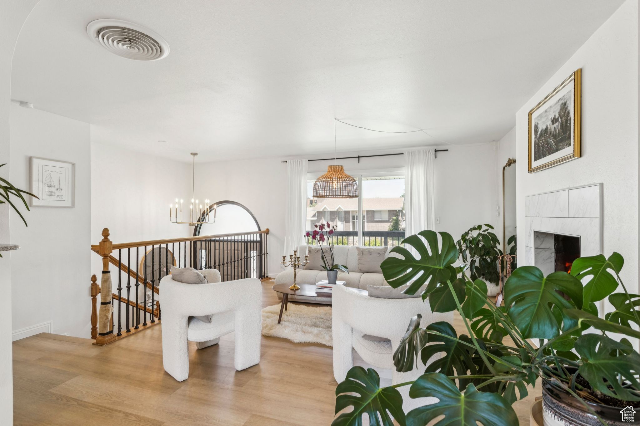 HILLCREST - Residential