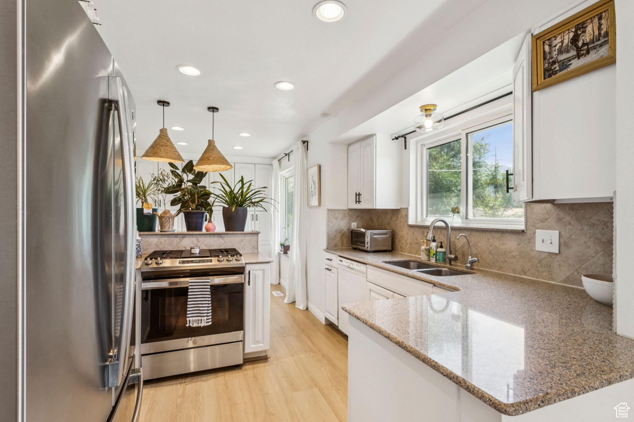 HILLCREST - Residential