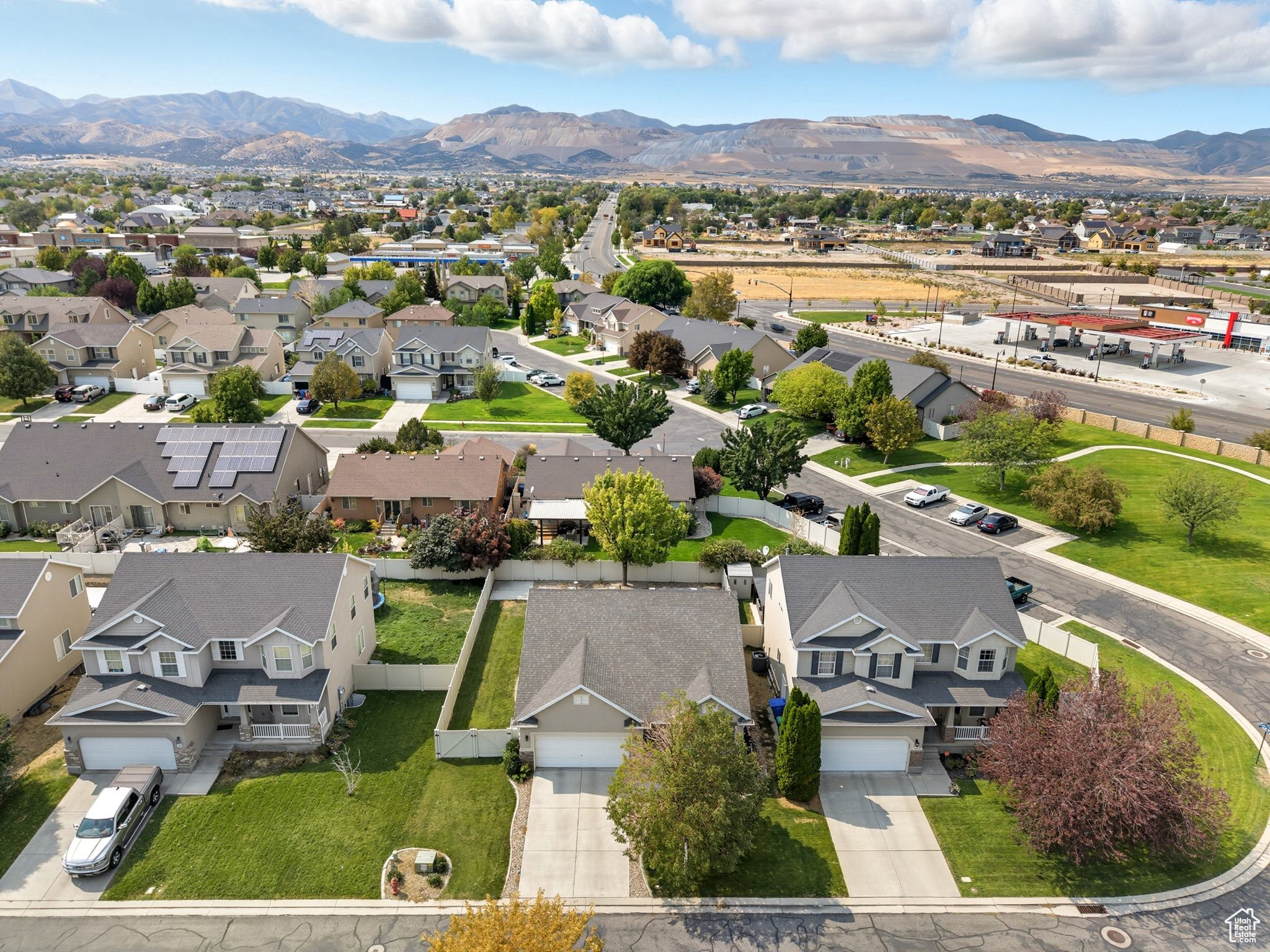 HERRIMAN VILLAGE - Residential