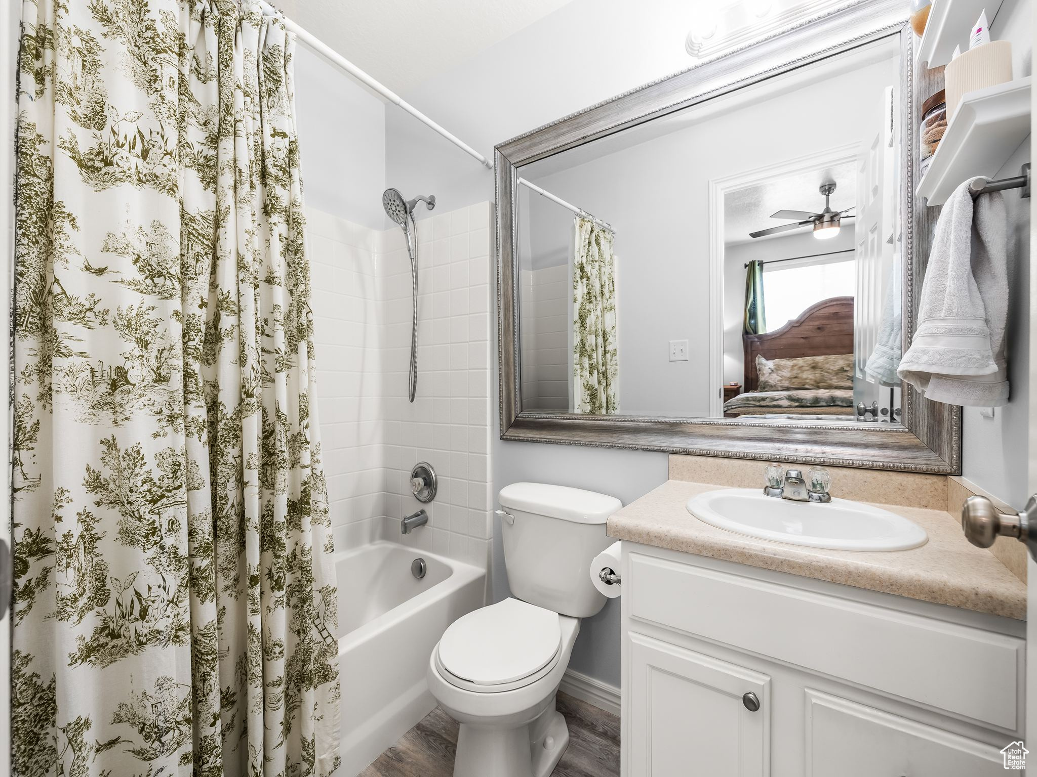HERRIMAN VILLAGE - Residential