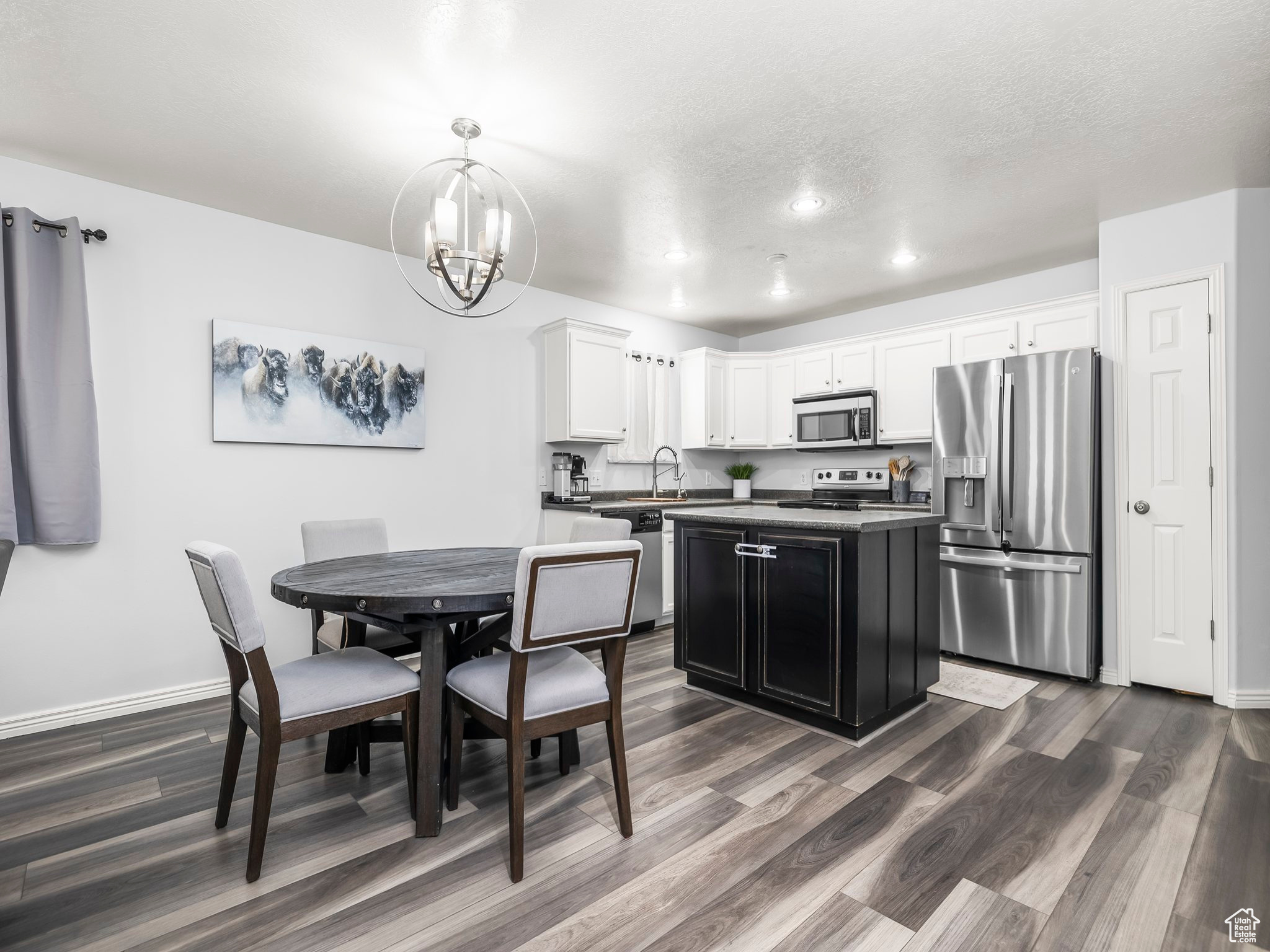 HERRIMAN VILLAGE - Residential