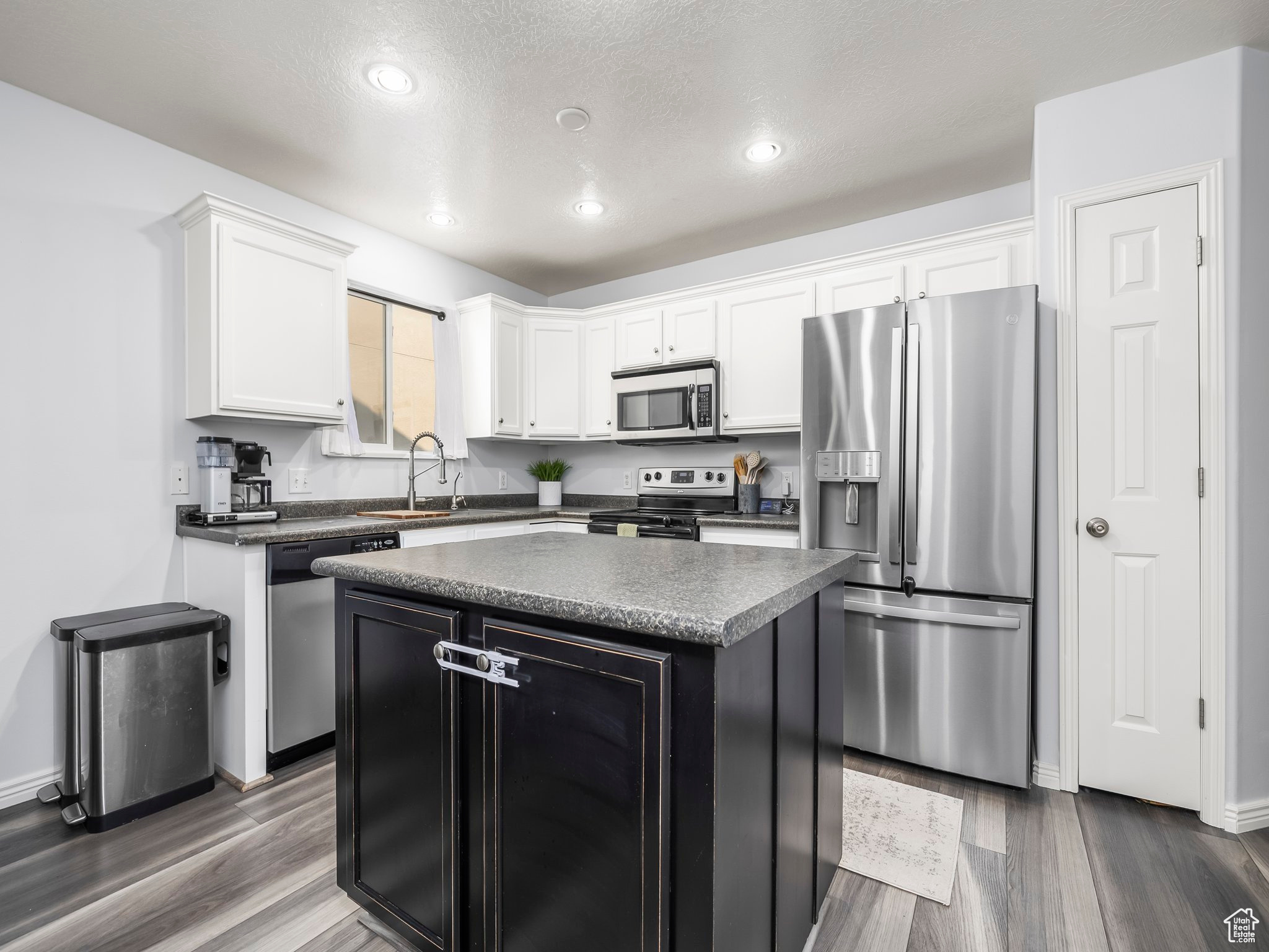 HERRIMAN VILLAGE - Residential