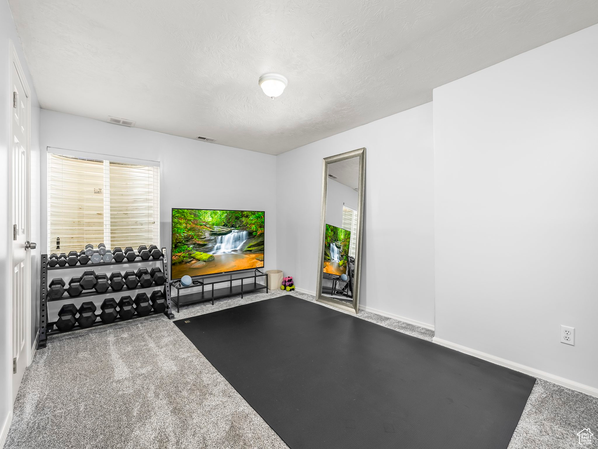 HERRIMAN VILLAGE - Residential